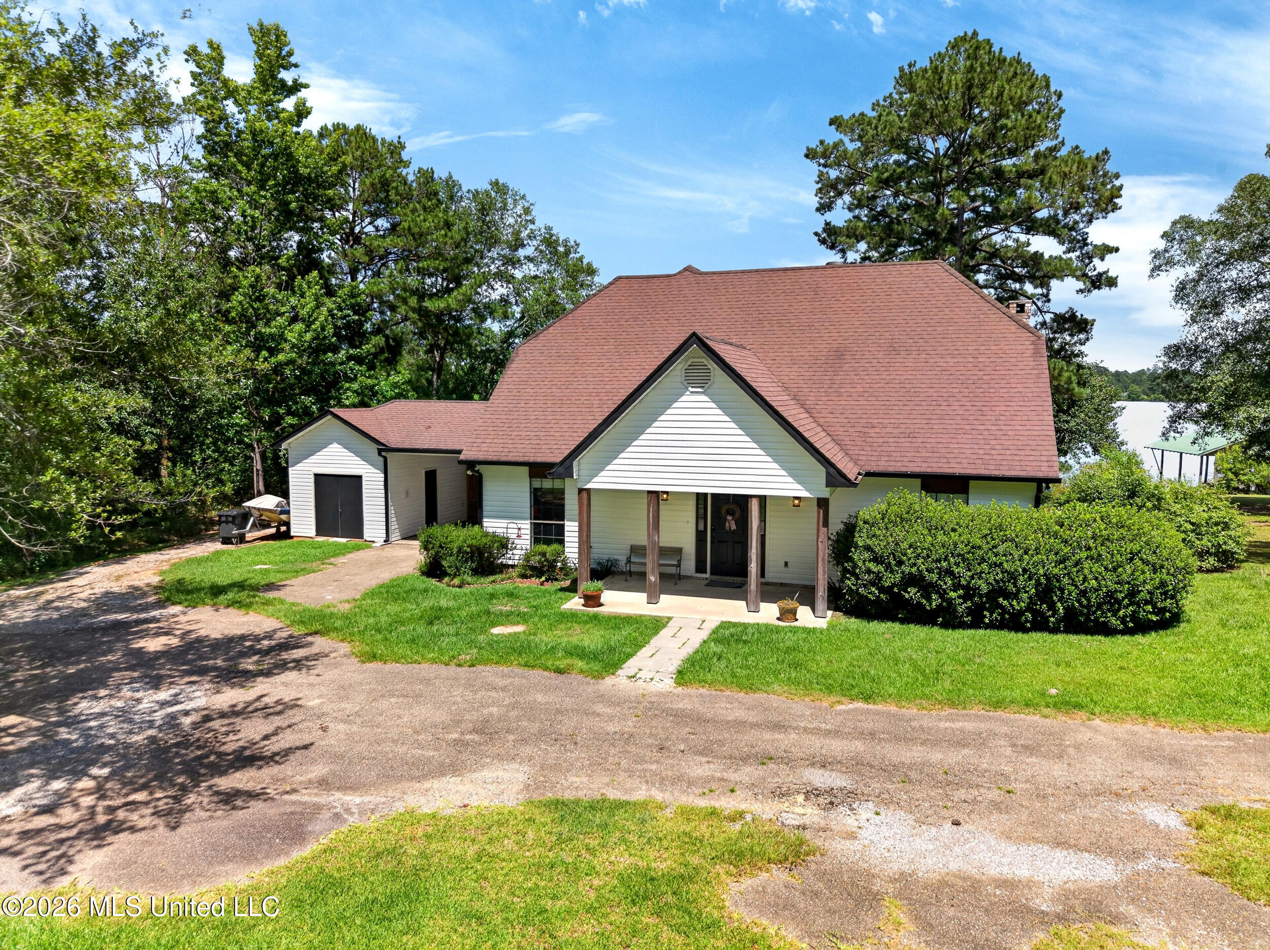 68 Bucaneer Circle Property Photo 2