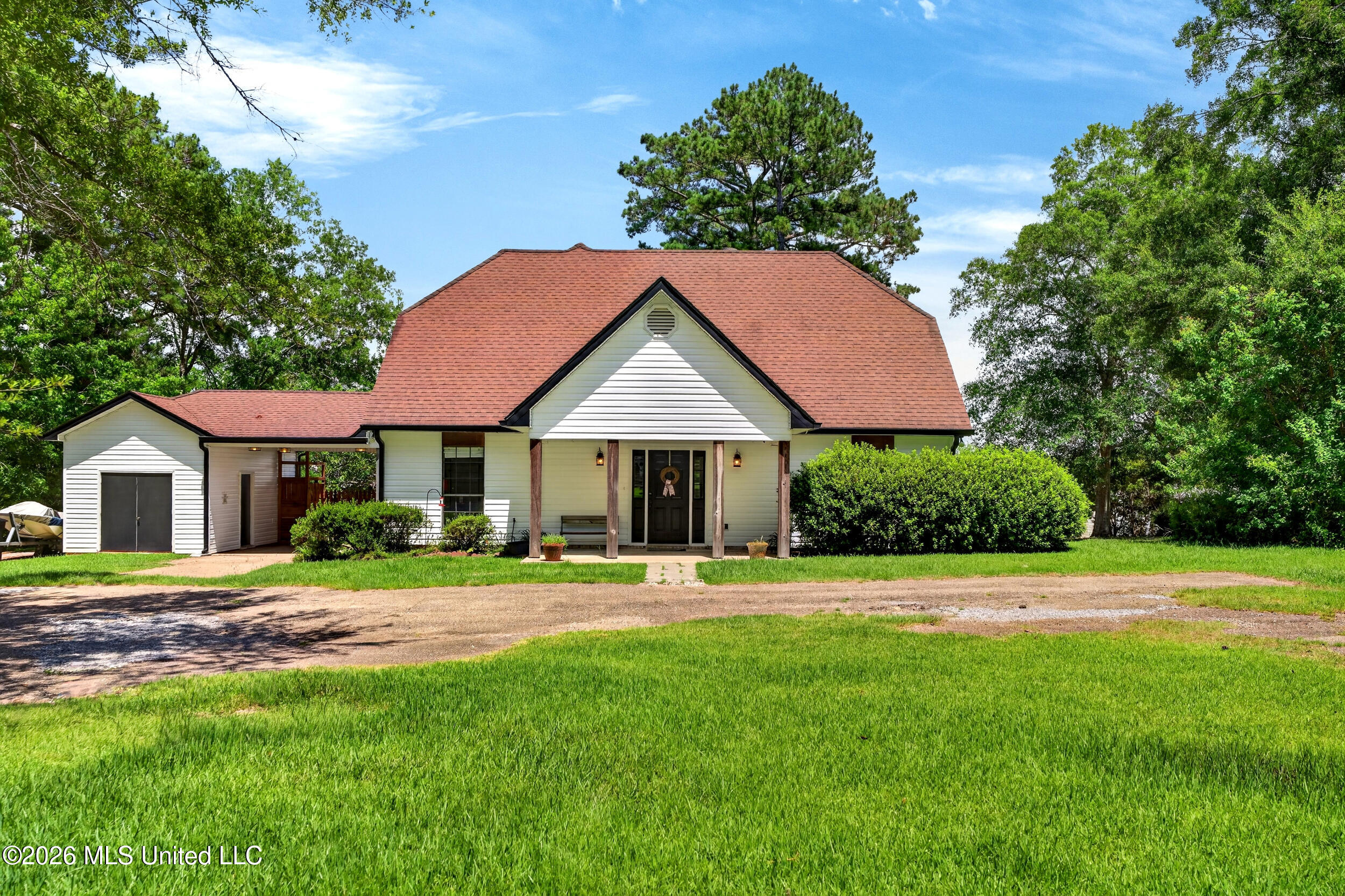 68 Bucaneer Circle Property Photo 3