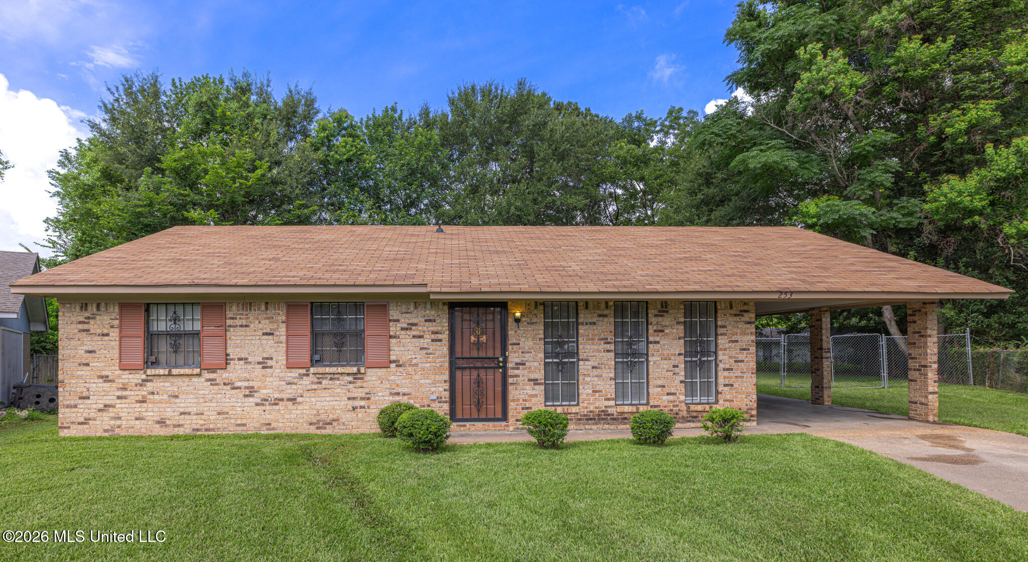 253 Rutherford B Hayes Circle Property Photo 3