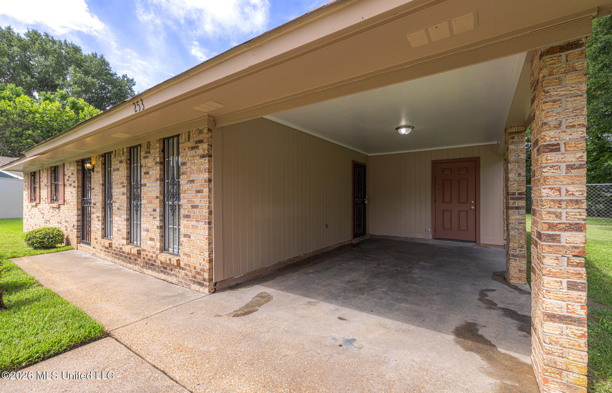 253 Rutherford B Hayes Circle Property Photo 4