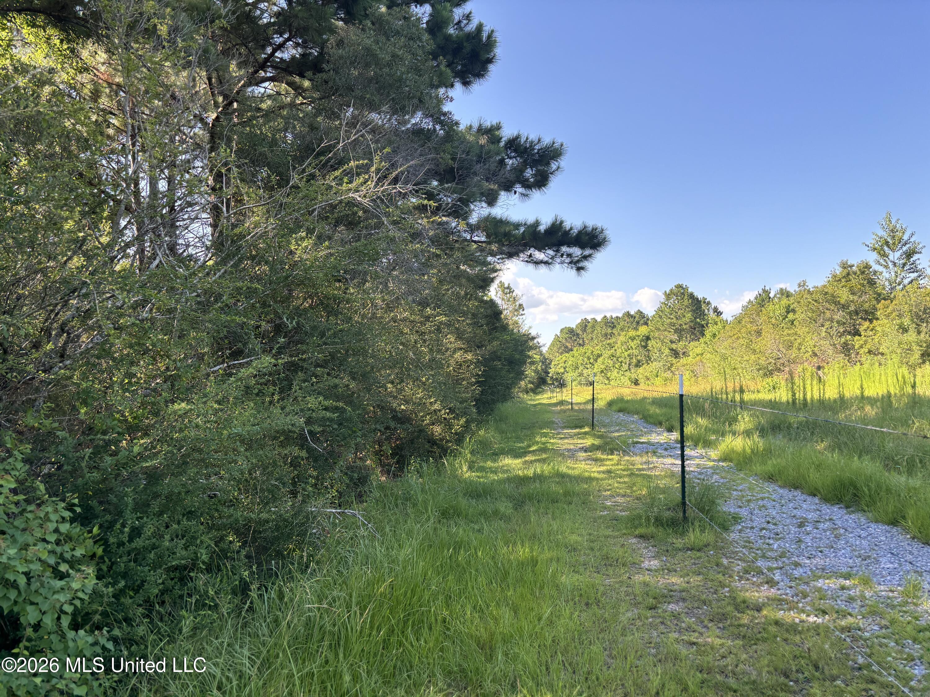 Clark Ln. Property Photo 1
