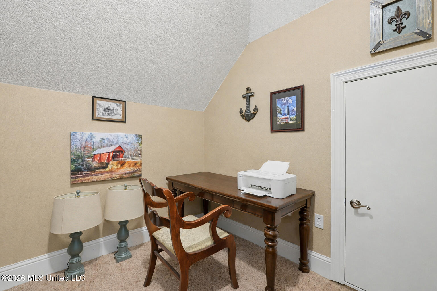 5402 Huckleberry Lane Property Photo 24