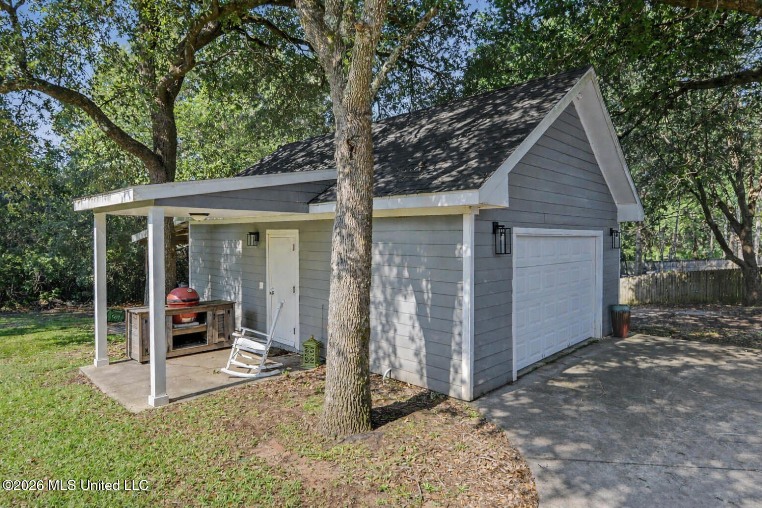 5402 Huckleberry Lane Property Photo 34