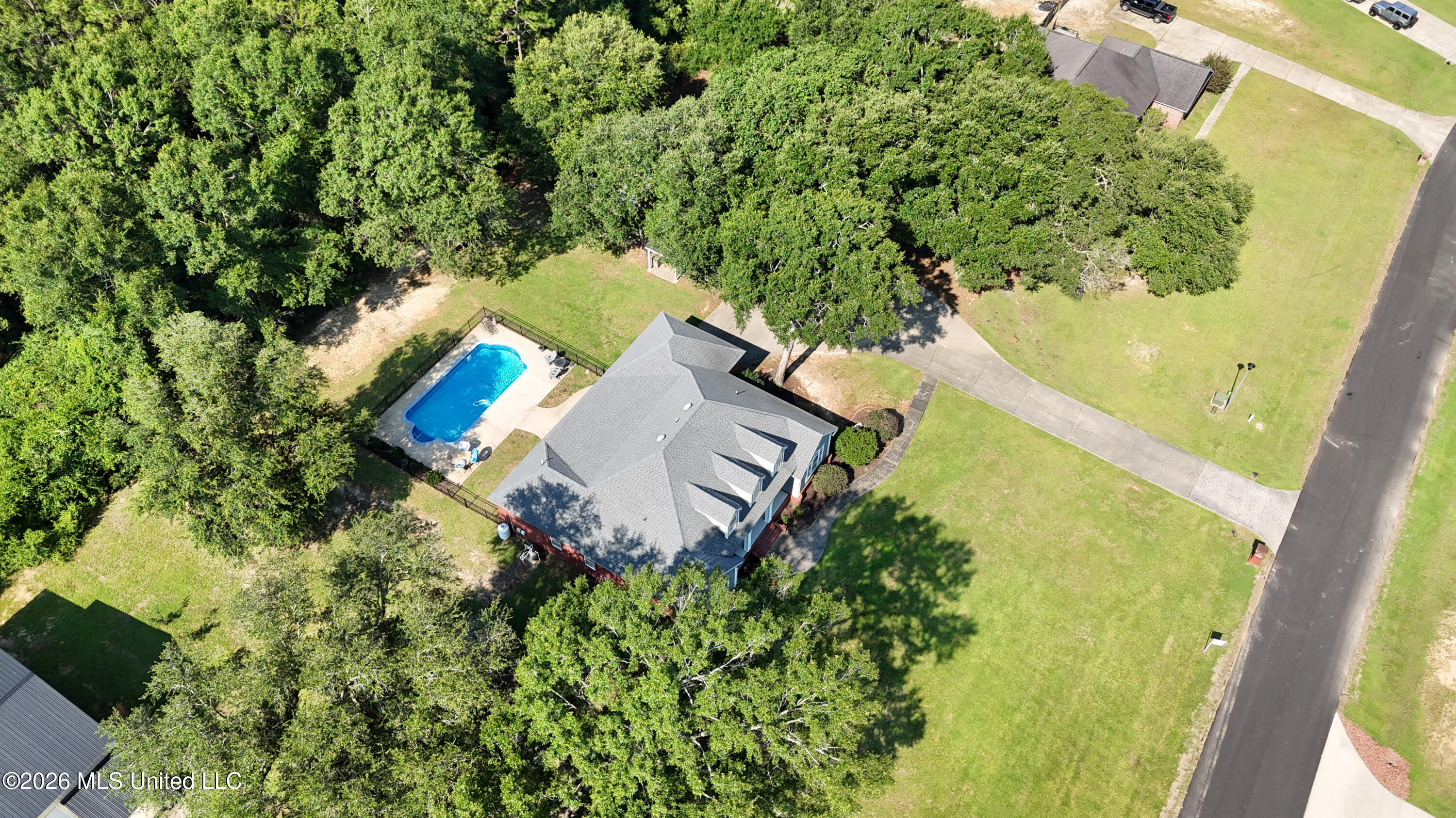 5402 Huckleberry Lane Property Photo 35