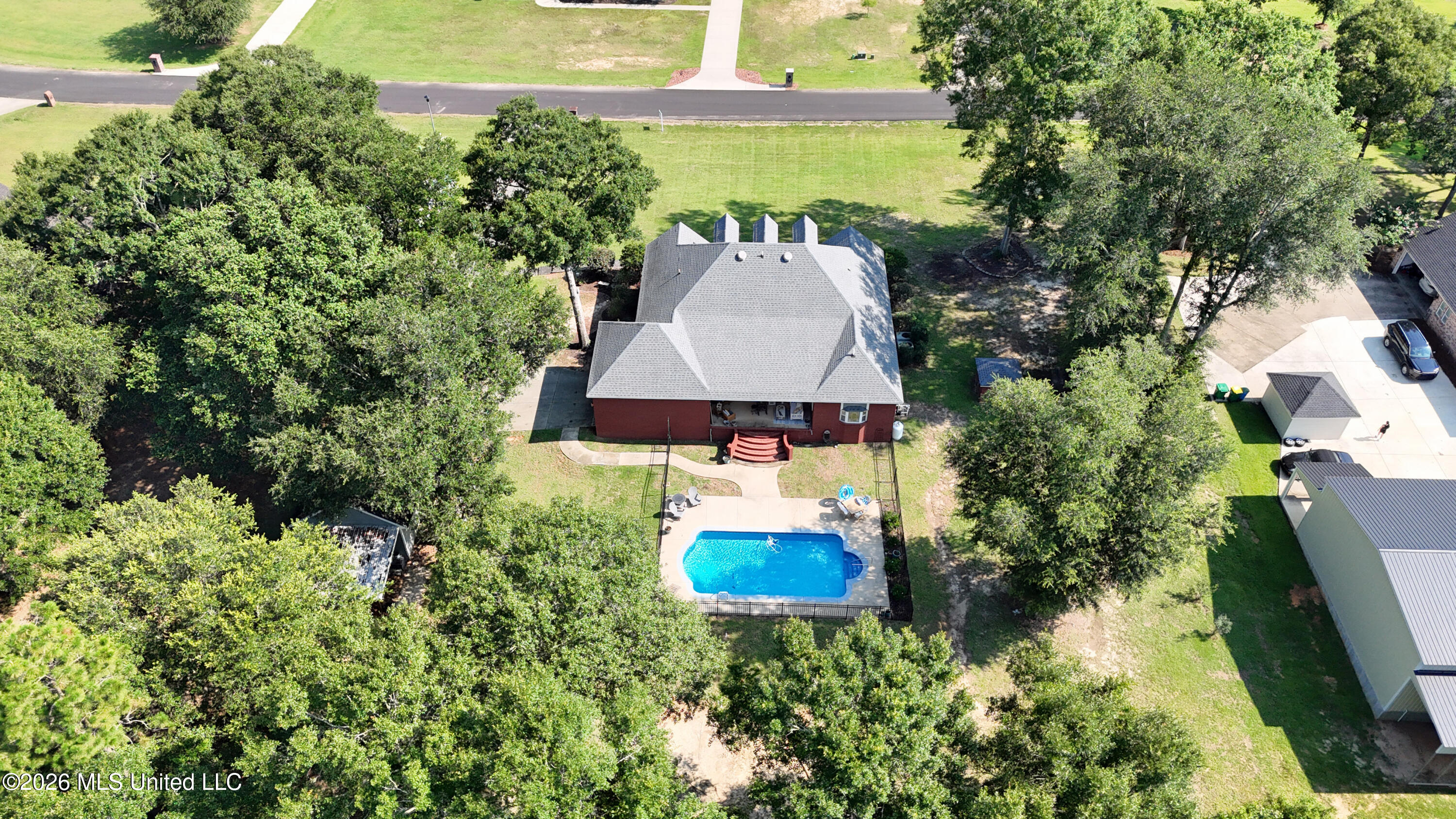 5402 Huckleberry Lane Property Photo 37