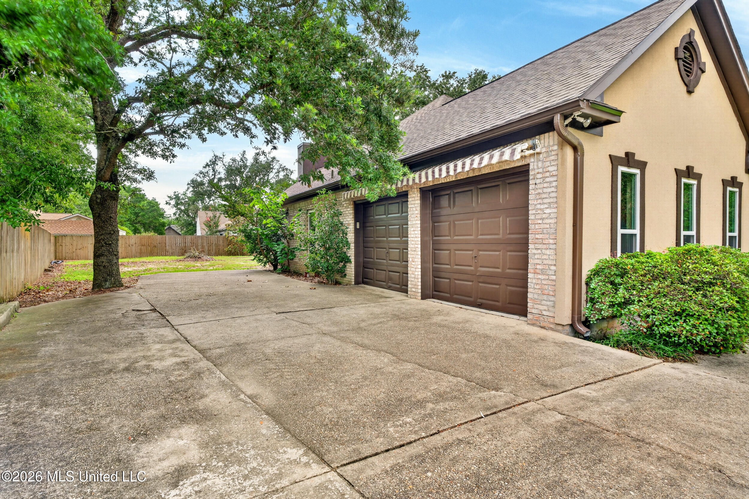 153 Spence Drive Property Photo 3