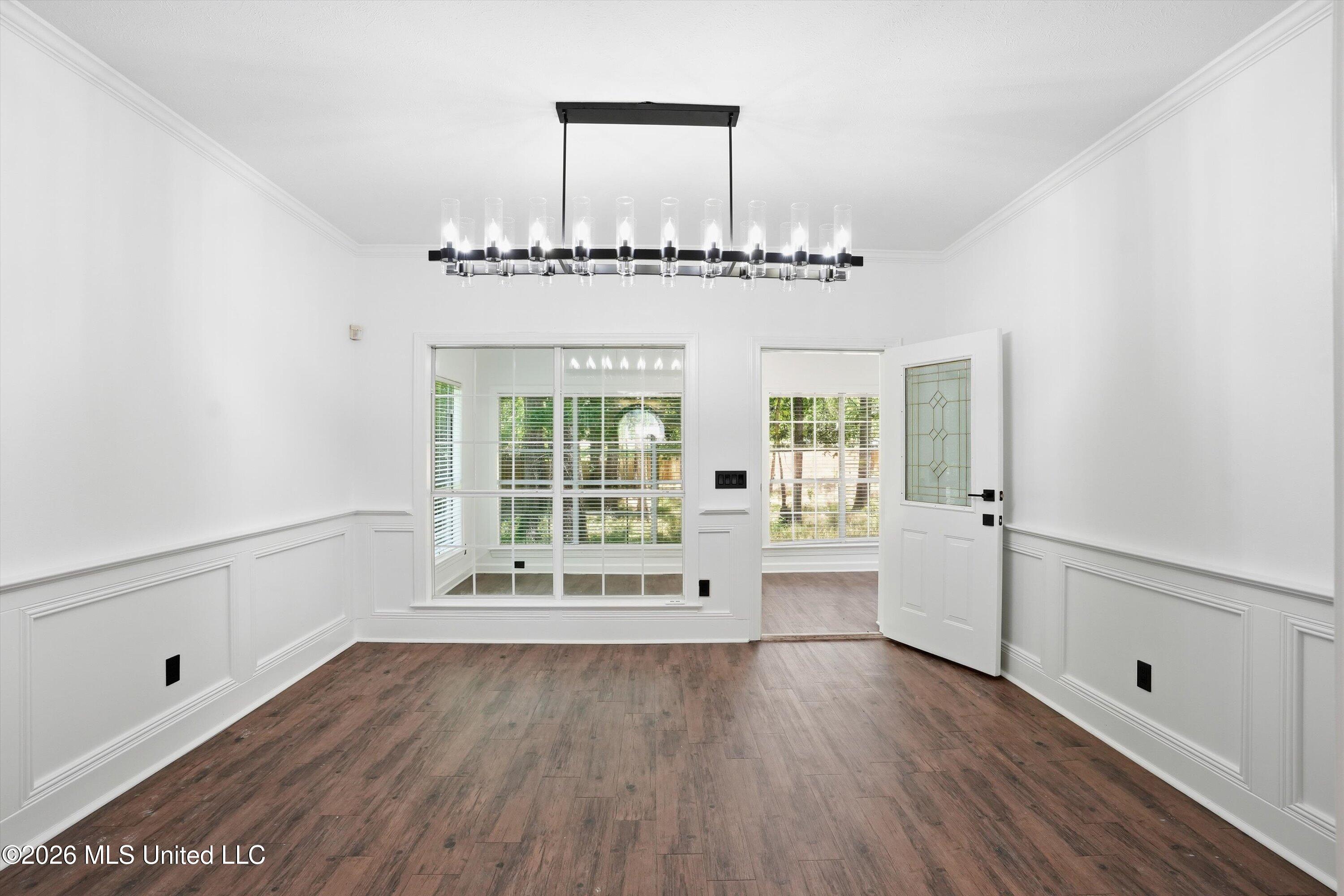 409 Fawnwood Drive Property Photo 13