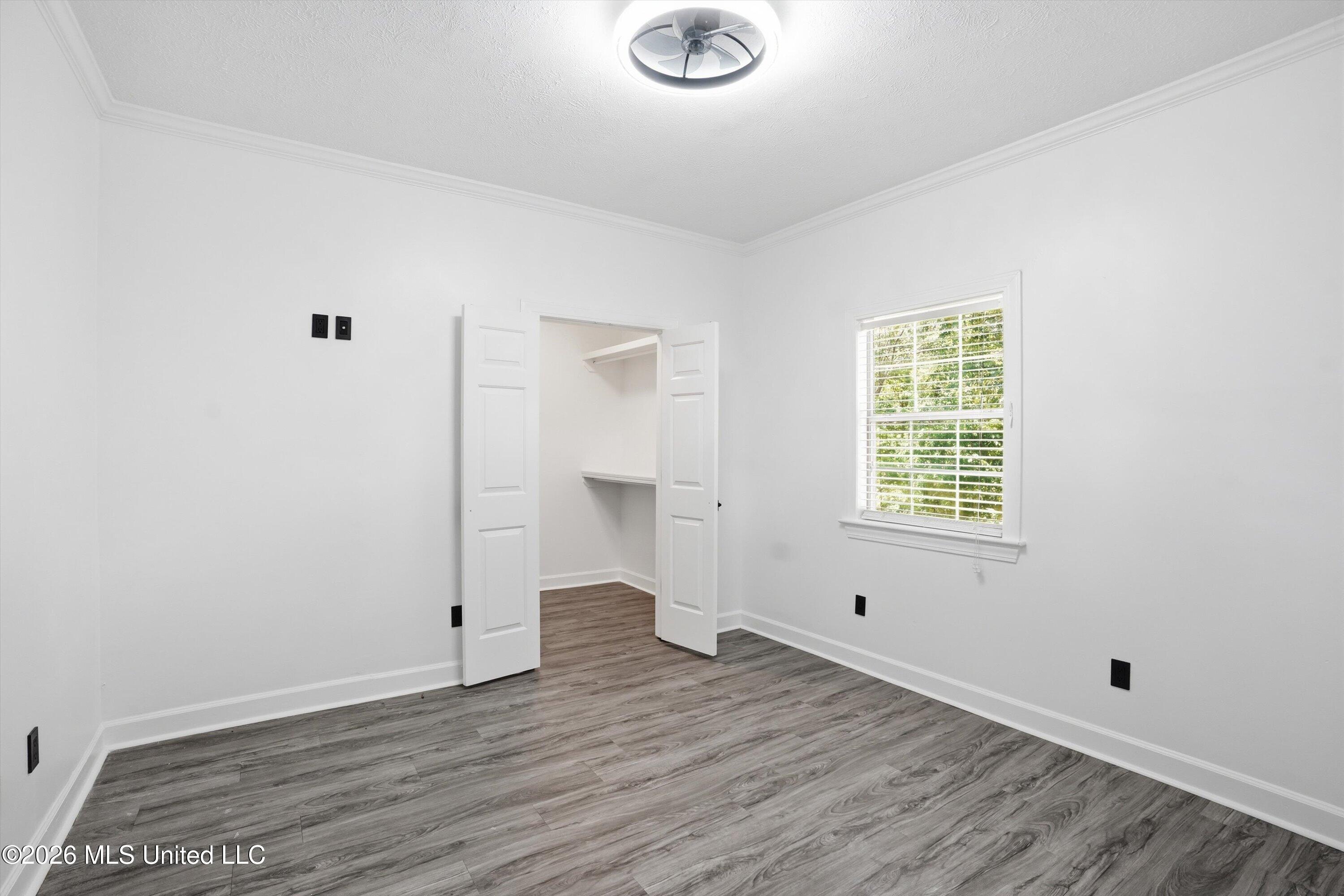 409 Fawnwood Drive Property Photo 23