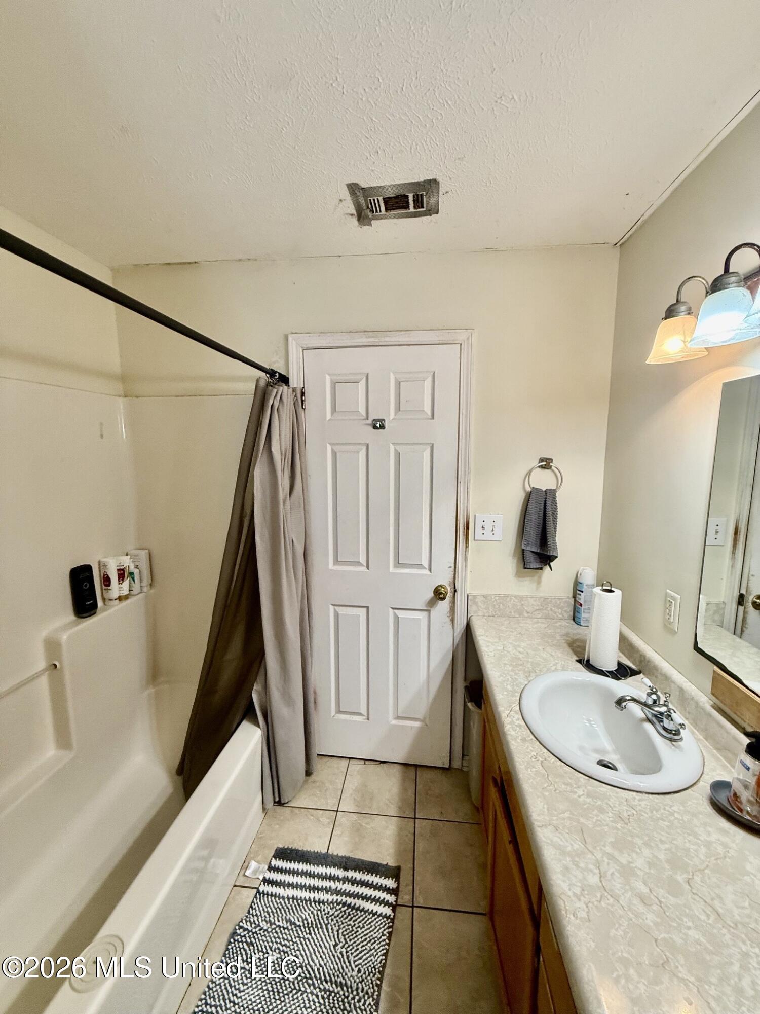 658 Union Street Property Photo 10