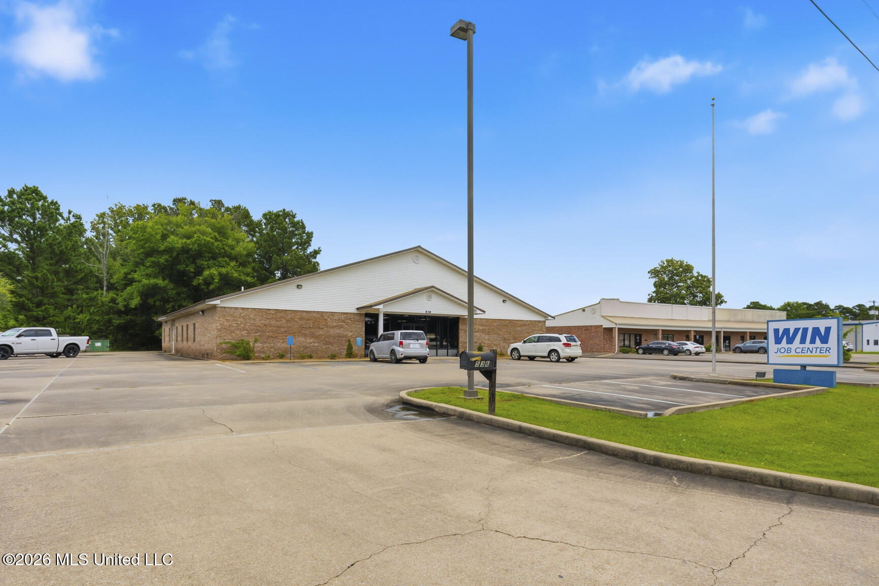 536 Deerfield Drive Property Photo 2