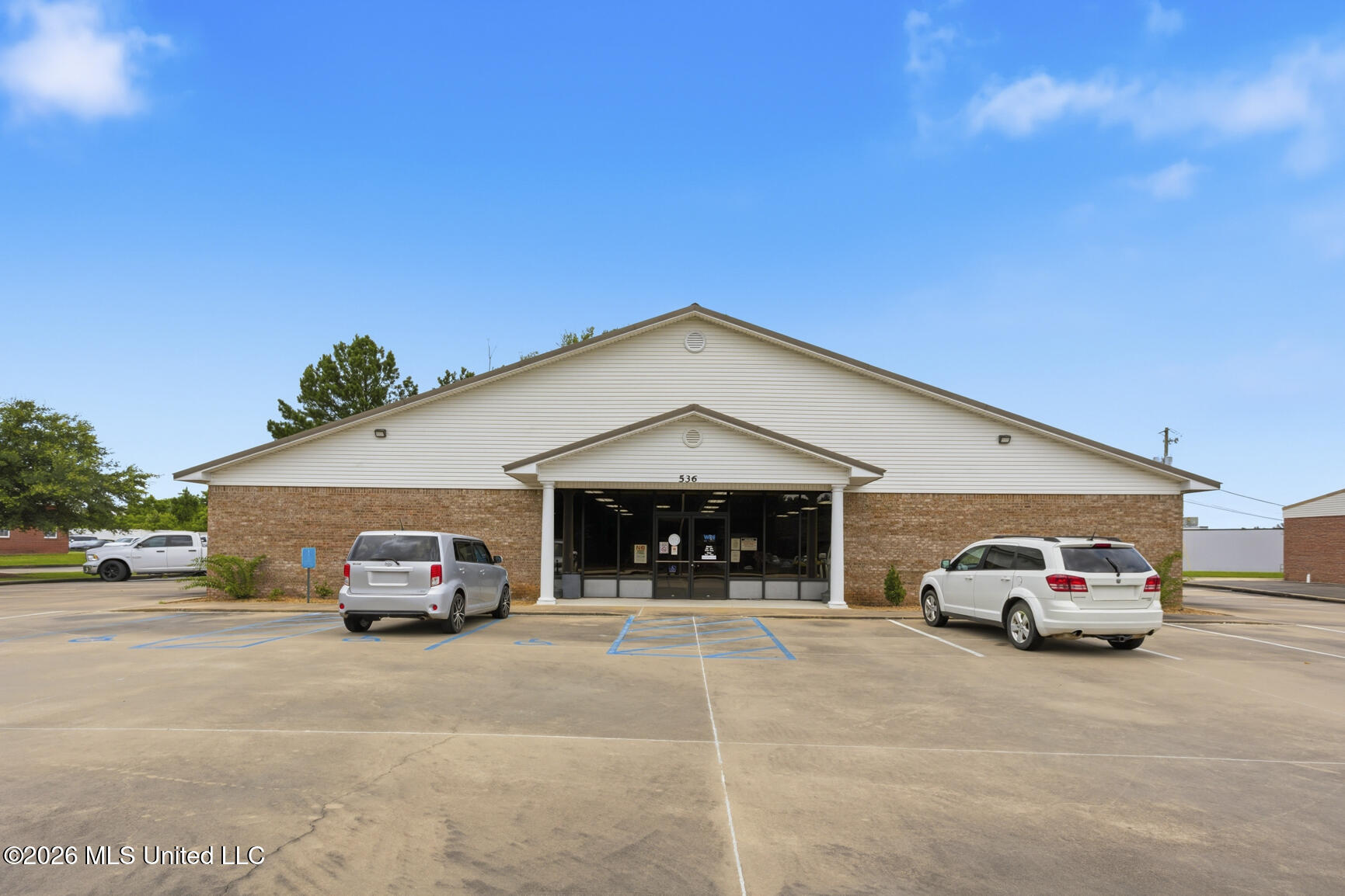 536 Deerfield Drive Property Photo 3