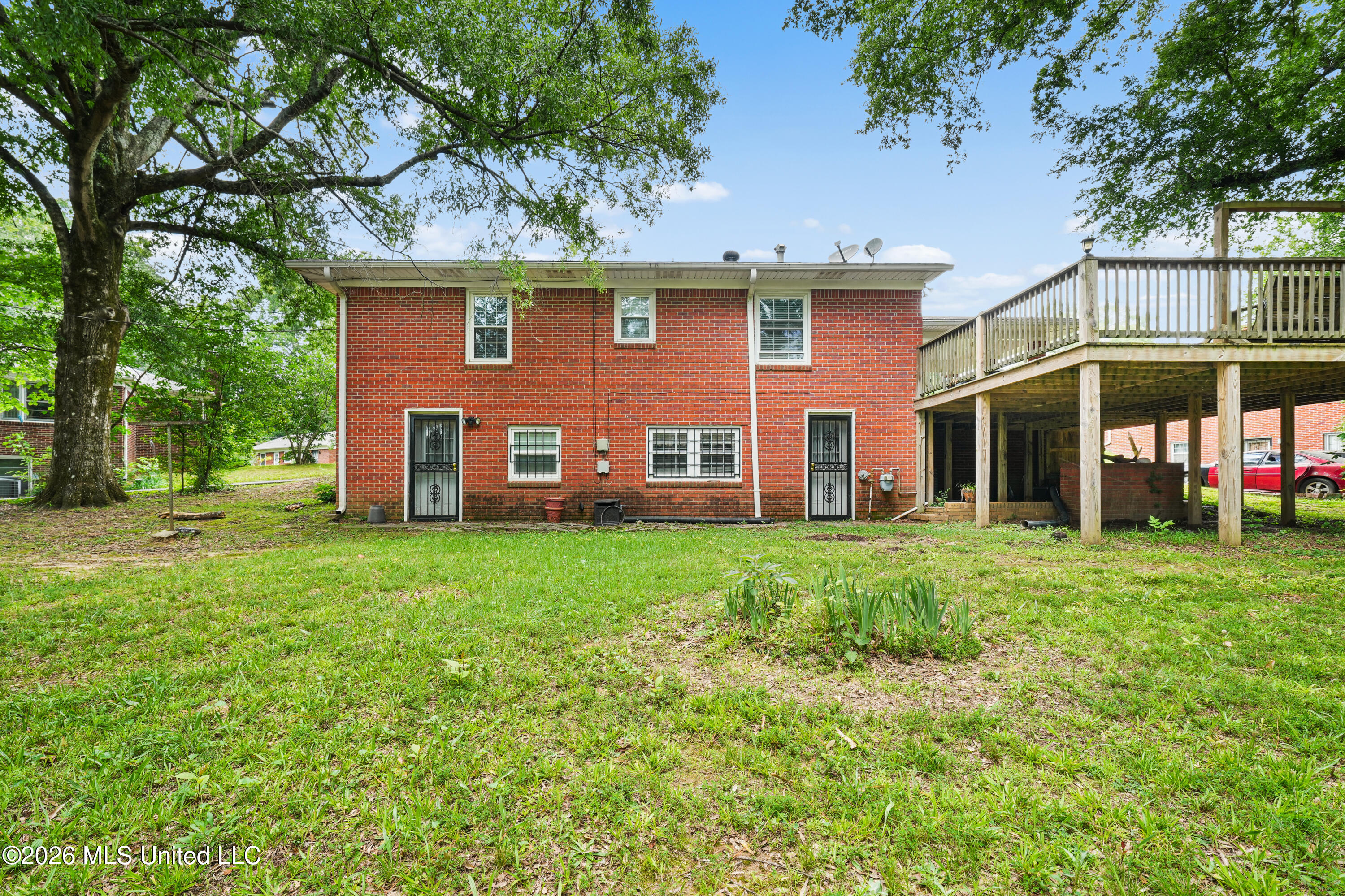 415 Hamilton Street Property Photo 5