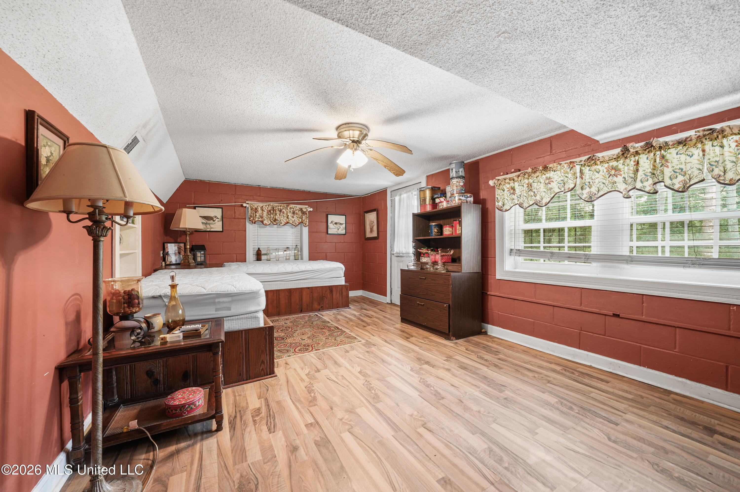 415 Hamilton Street Property Photo 20