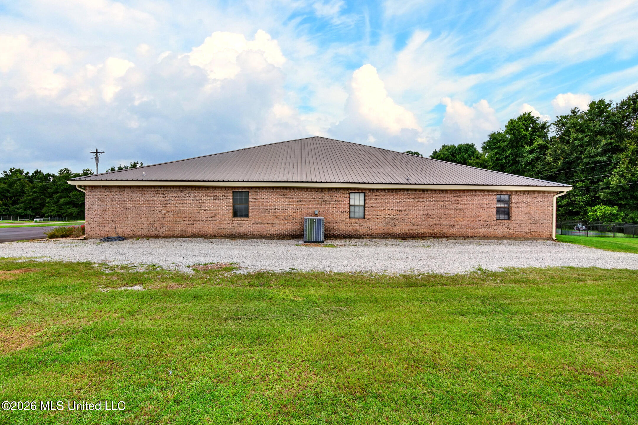 1625 W Central Avenue Property Photo 7