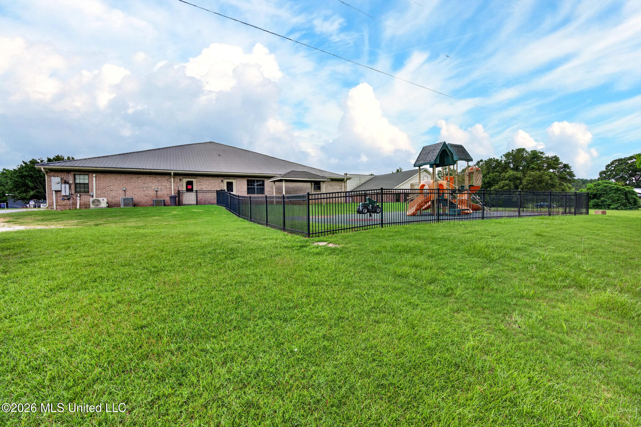 1625 W Central Avenue Property Photo 10