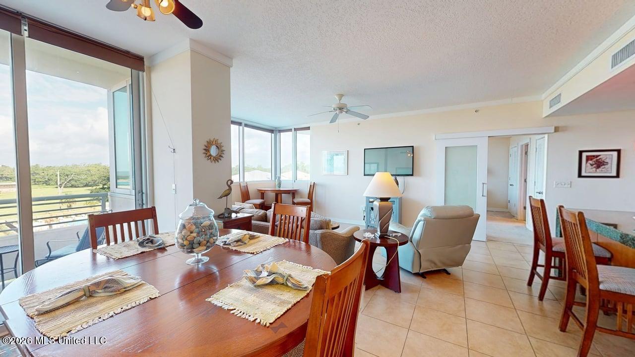 2060 Beach Boulevard Property Photo 6