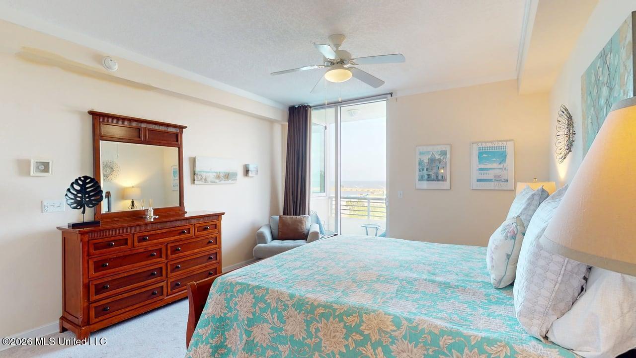 2060 Beach Boulevard Property Photo 13