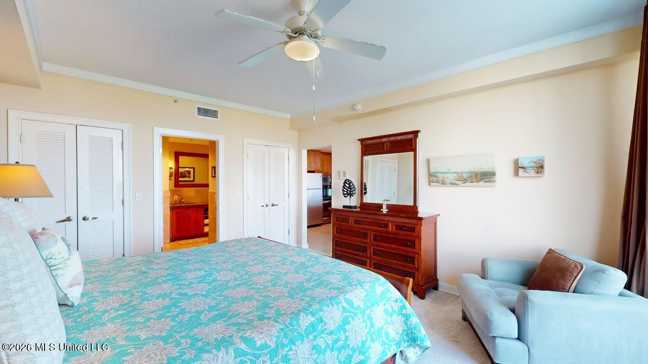 2060 Beach Boulevard Property Photo 14