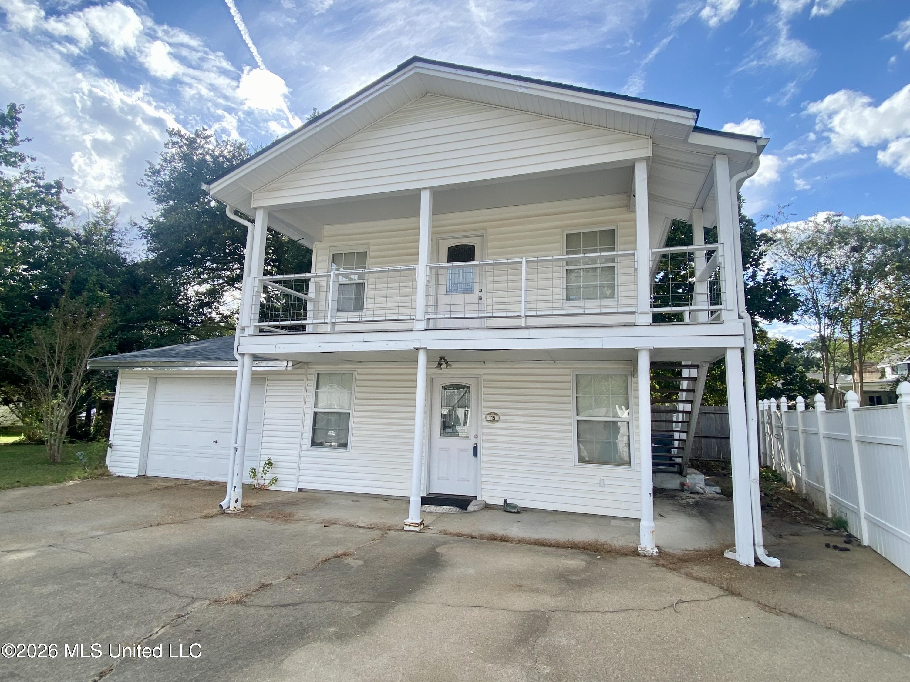 119 Dampeer Street Property Photo 4