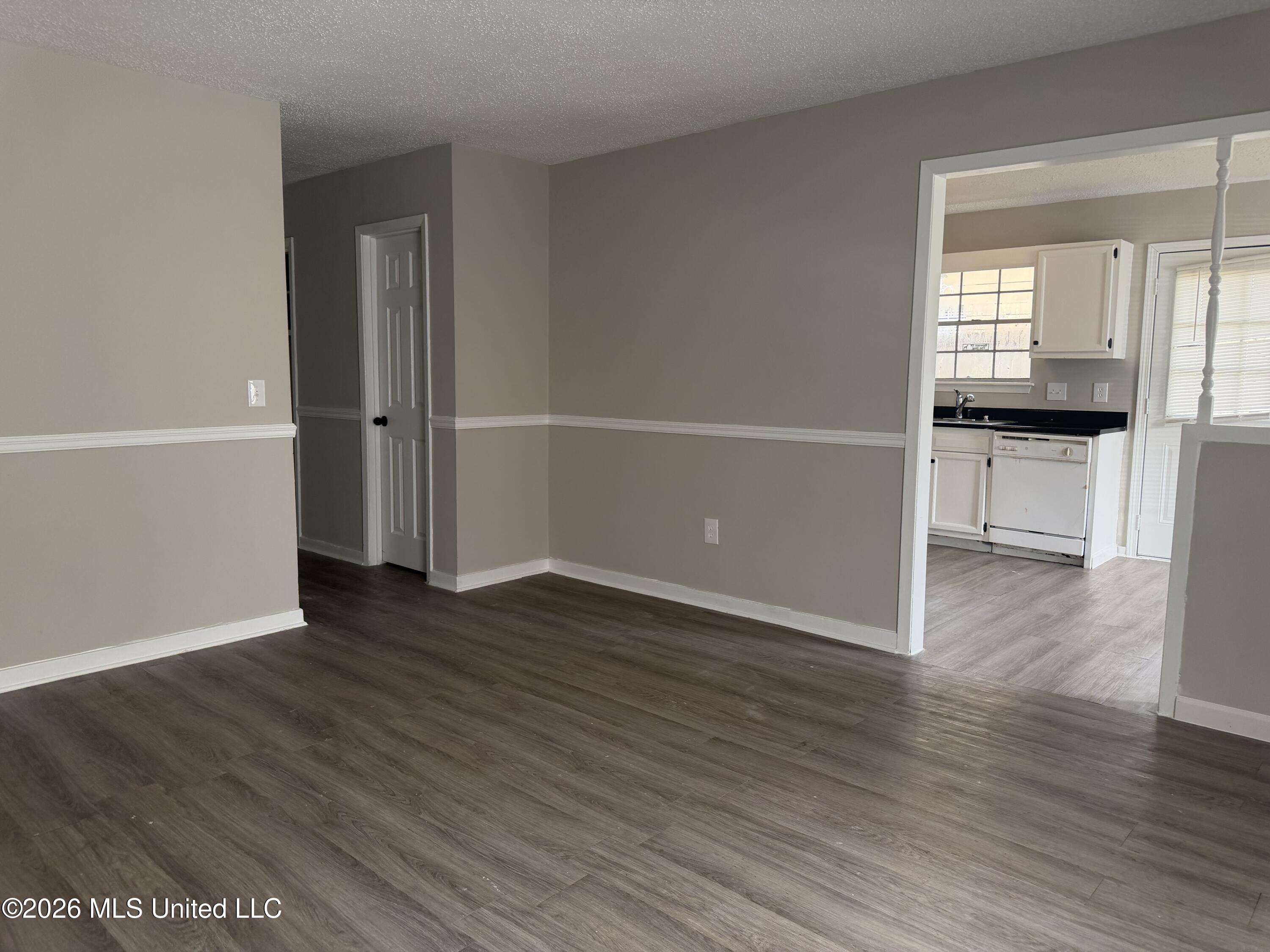 749 Clearmont Drive Property Photo 4
