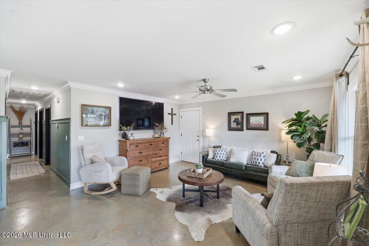307 Anse Reed Road Property Photo 6