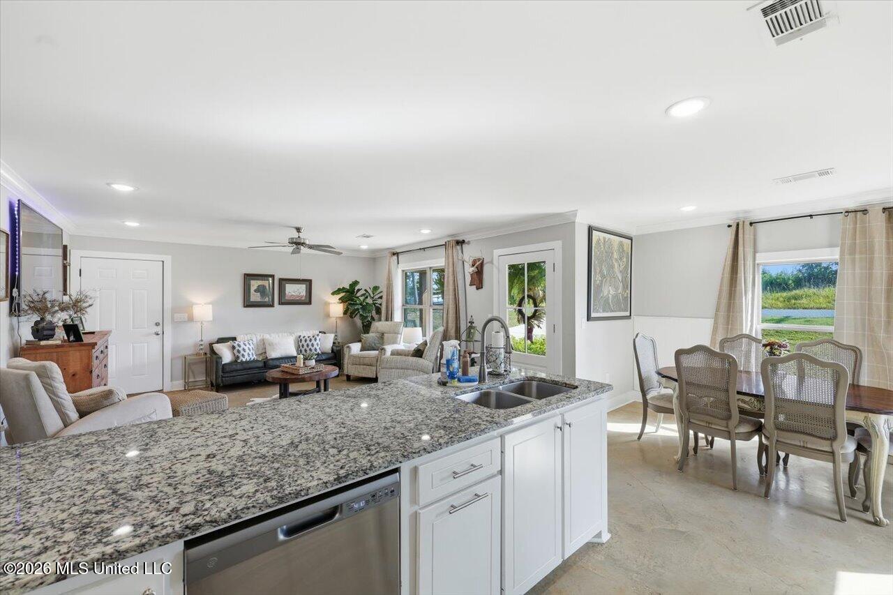 307 Anse Reed Road Property Photo 13