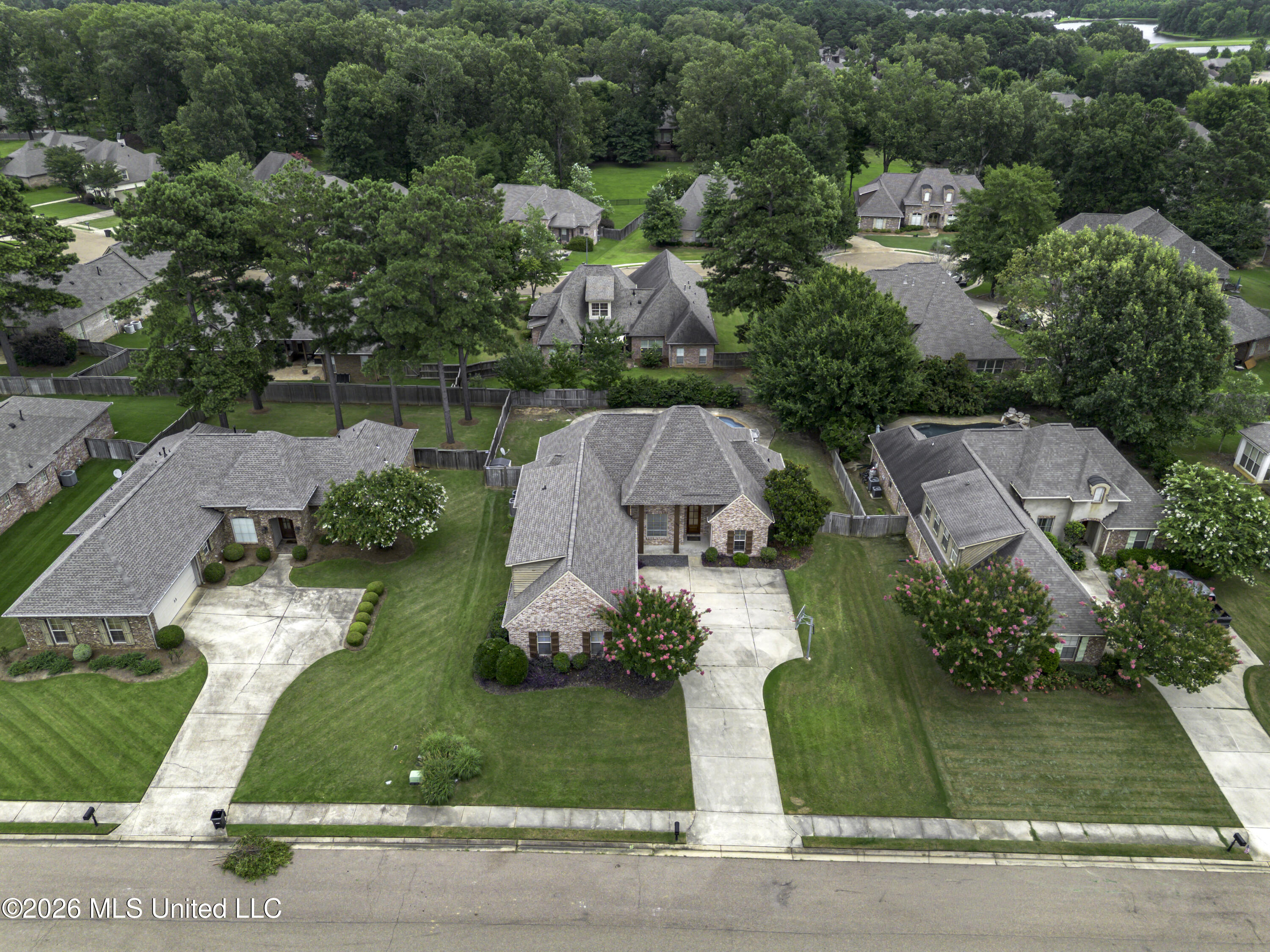 146 Hemlock Lane Property Photo 2