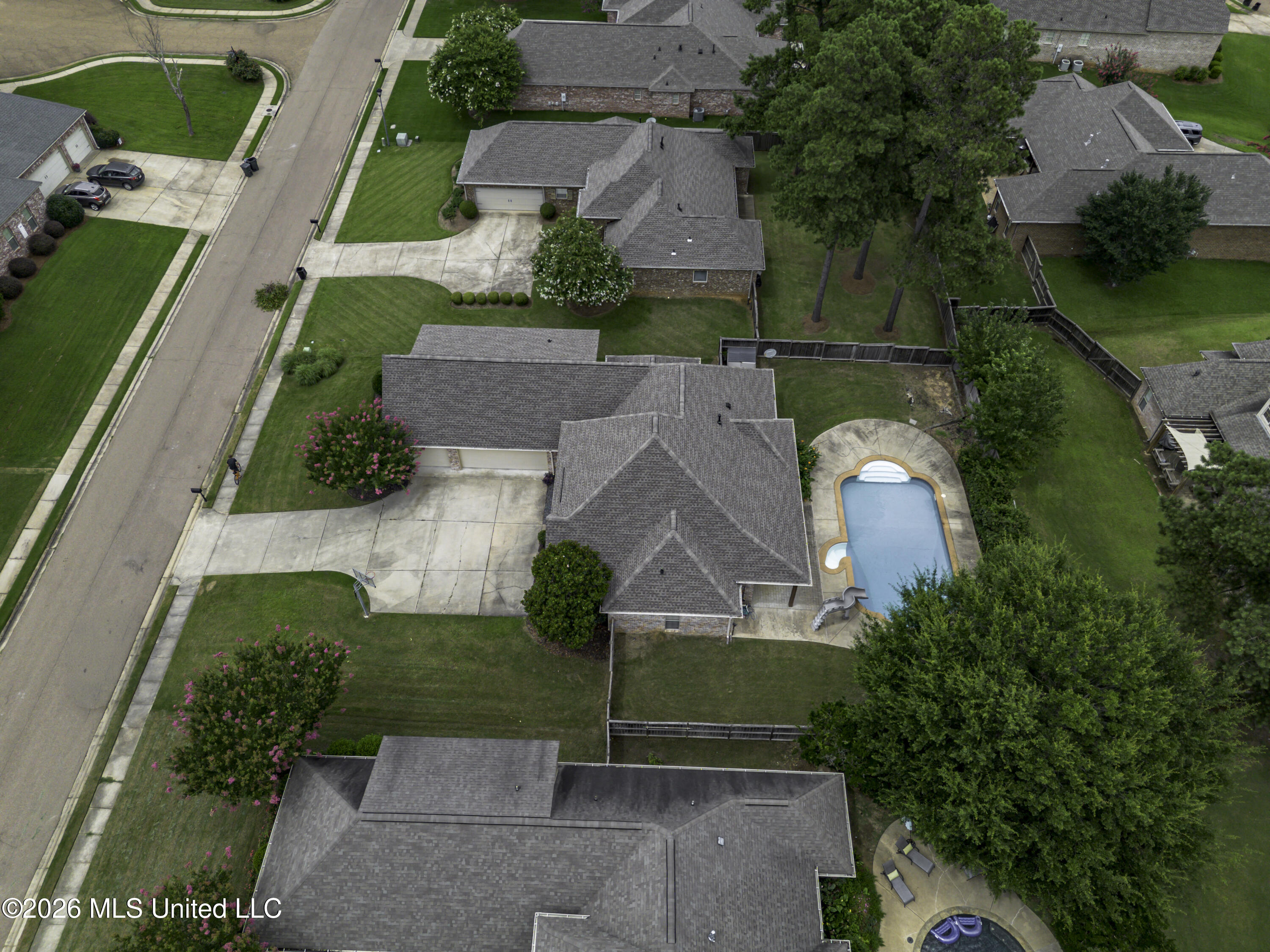 146 Hemlock Lane Property Photo 3