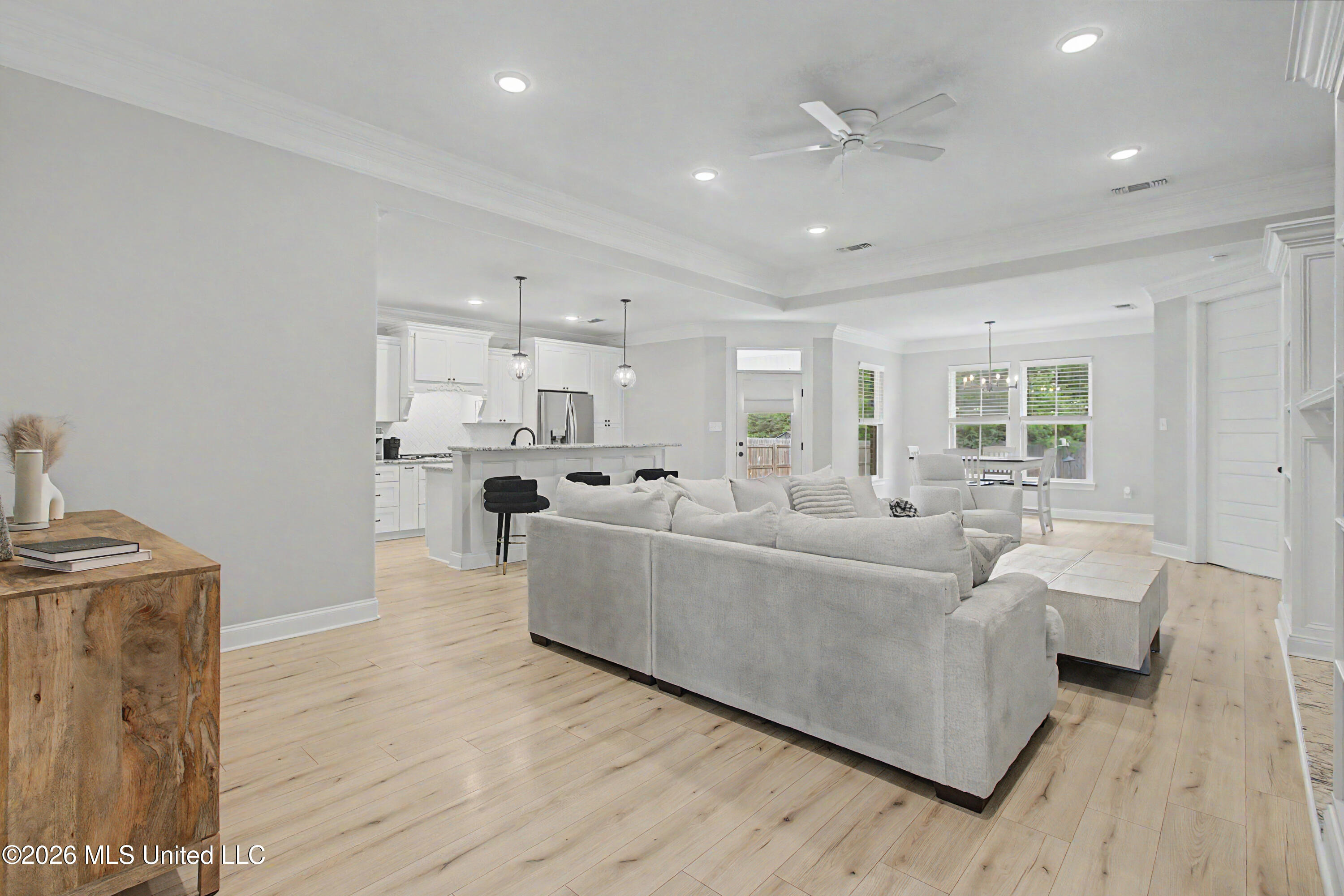 10604 Wren Grove Property Photo 4