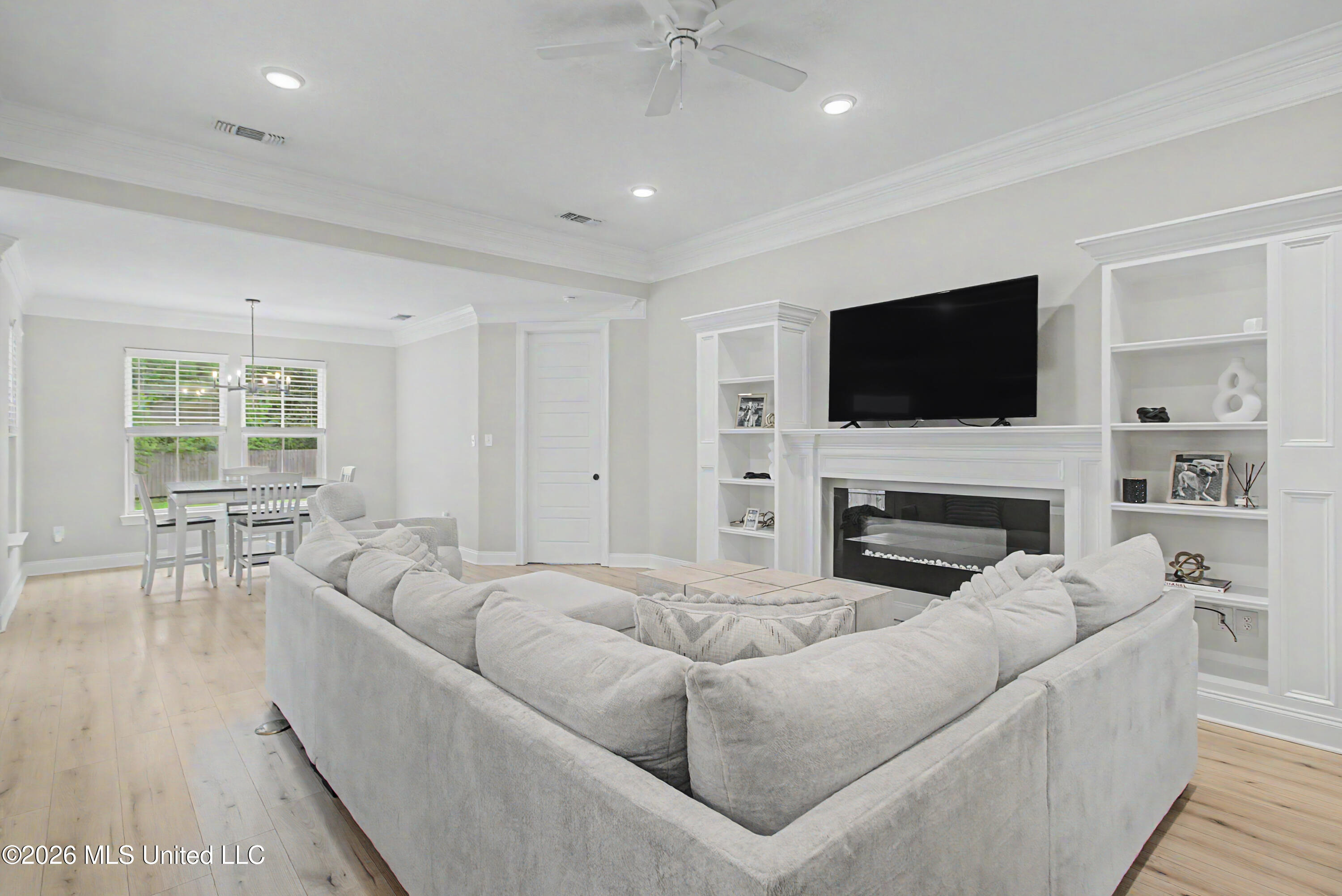 10604 Wren Grove Property Photo 5