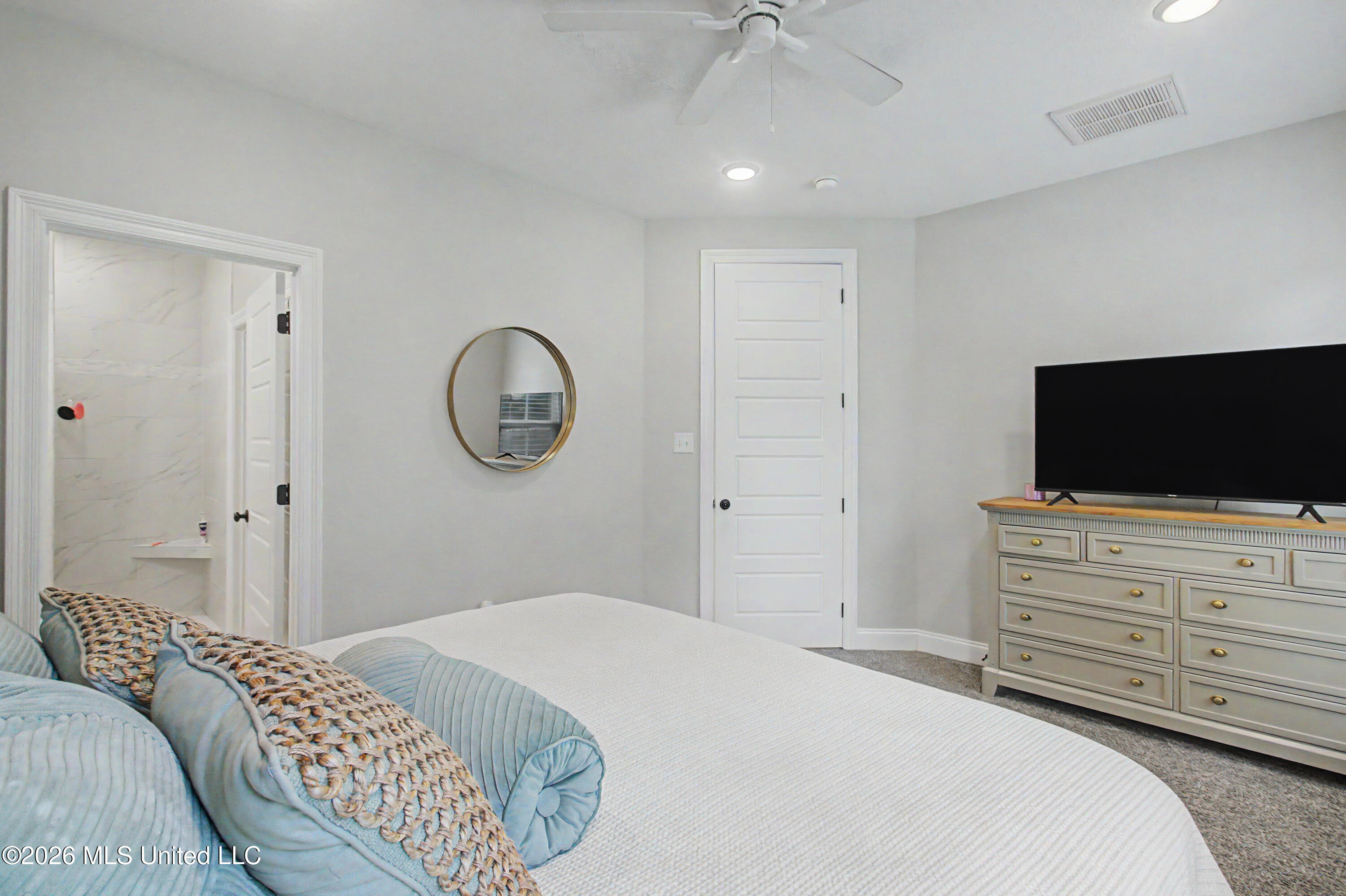 10604 Wren Grove Property Photo 14
