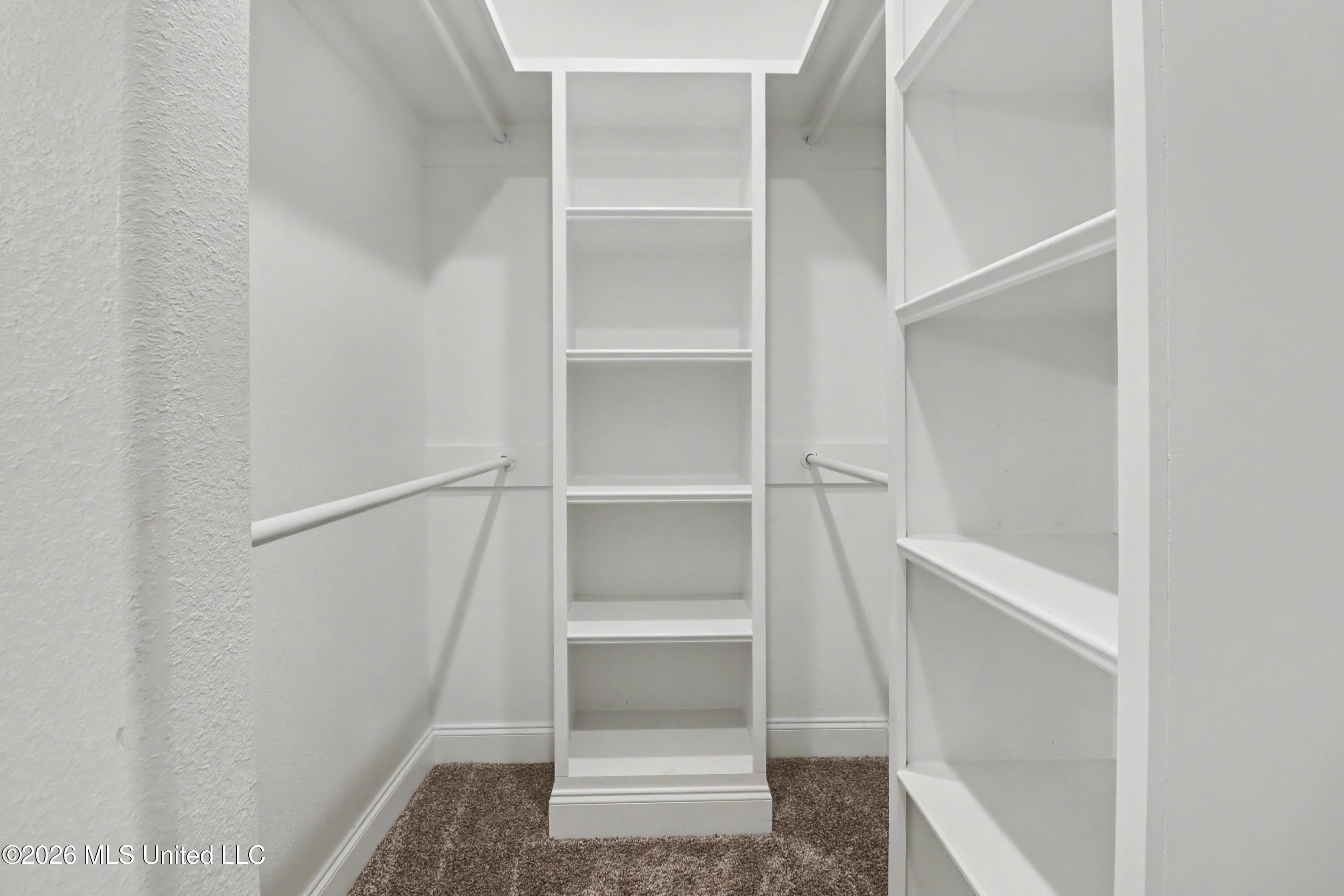 10604 Wren Grove Property Photo 15