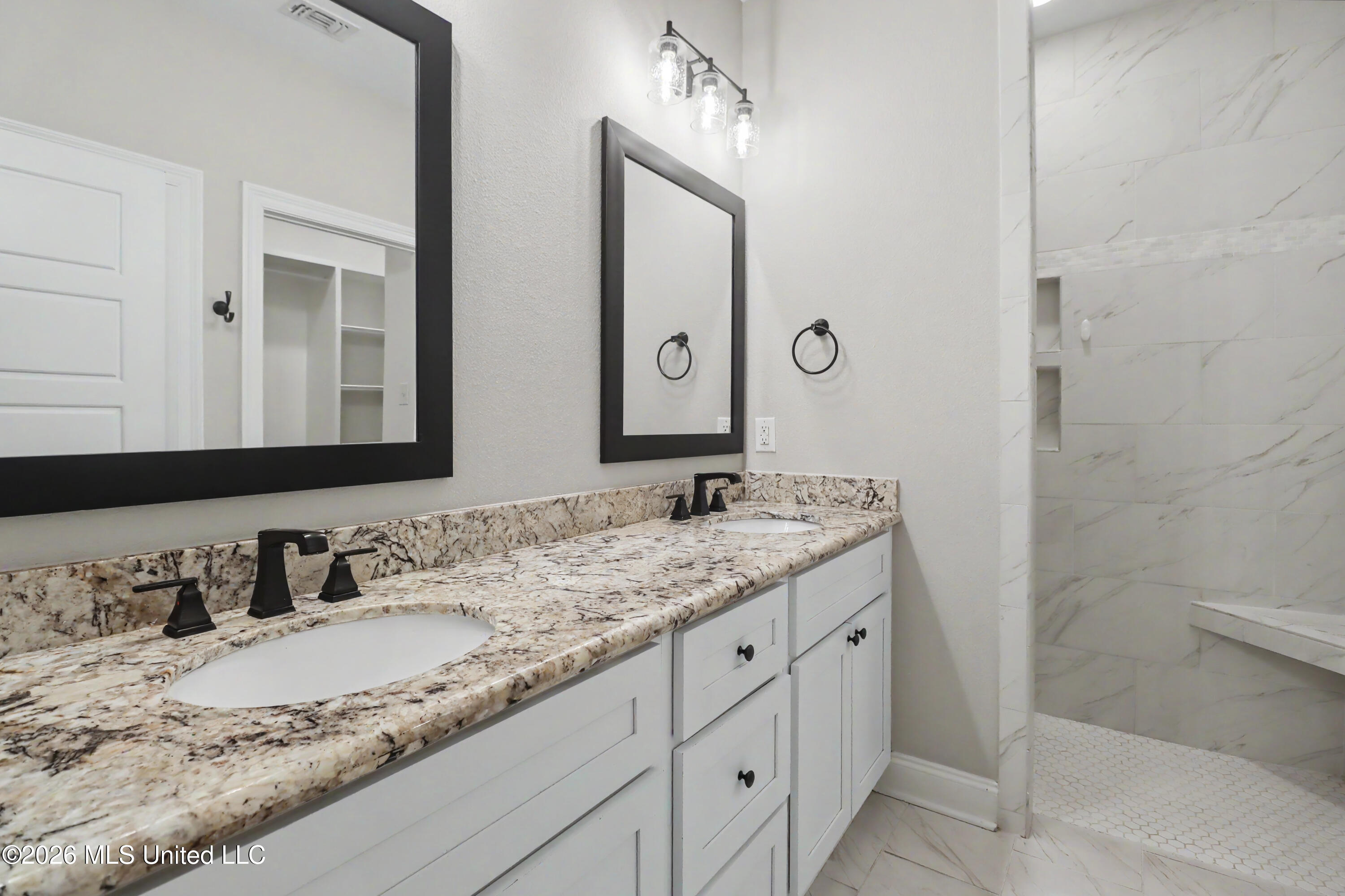 10604 Wren Grove Property Photo 16