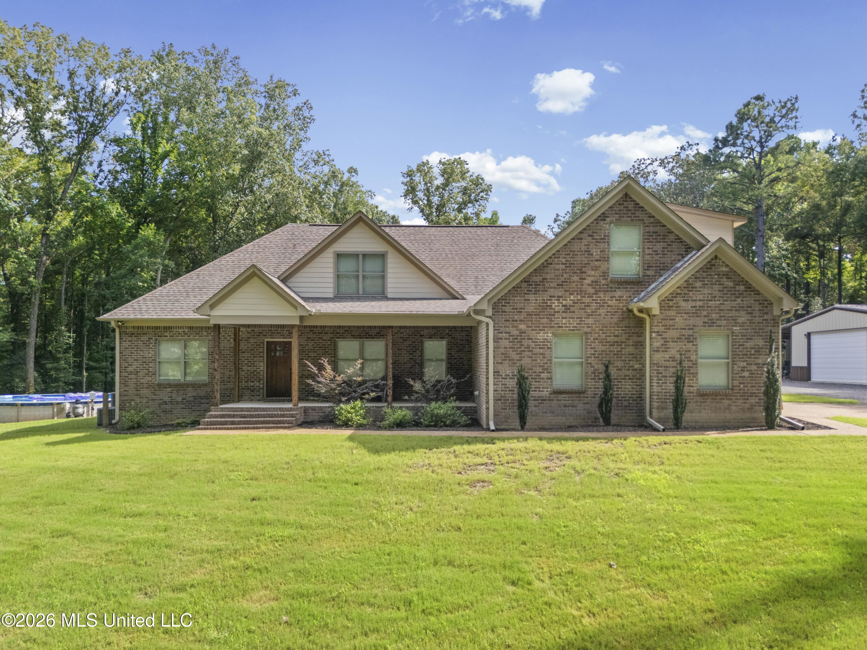 8301 Browns Ferry Road Property Photo 1