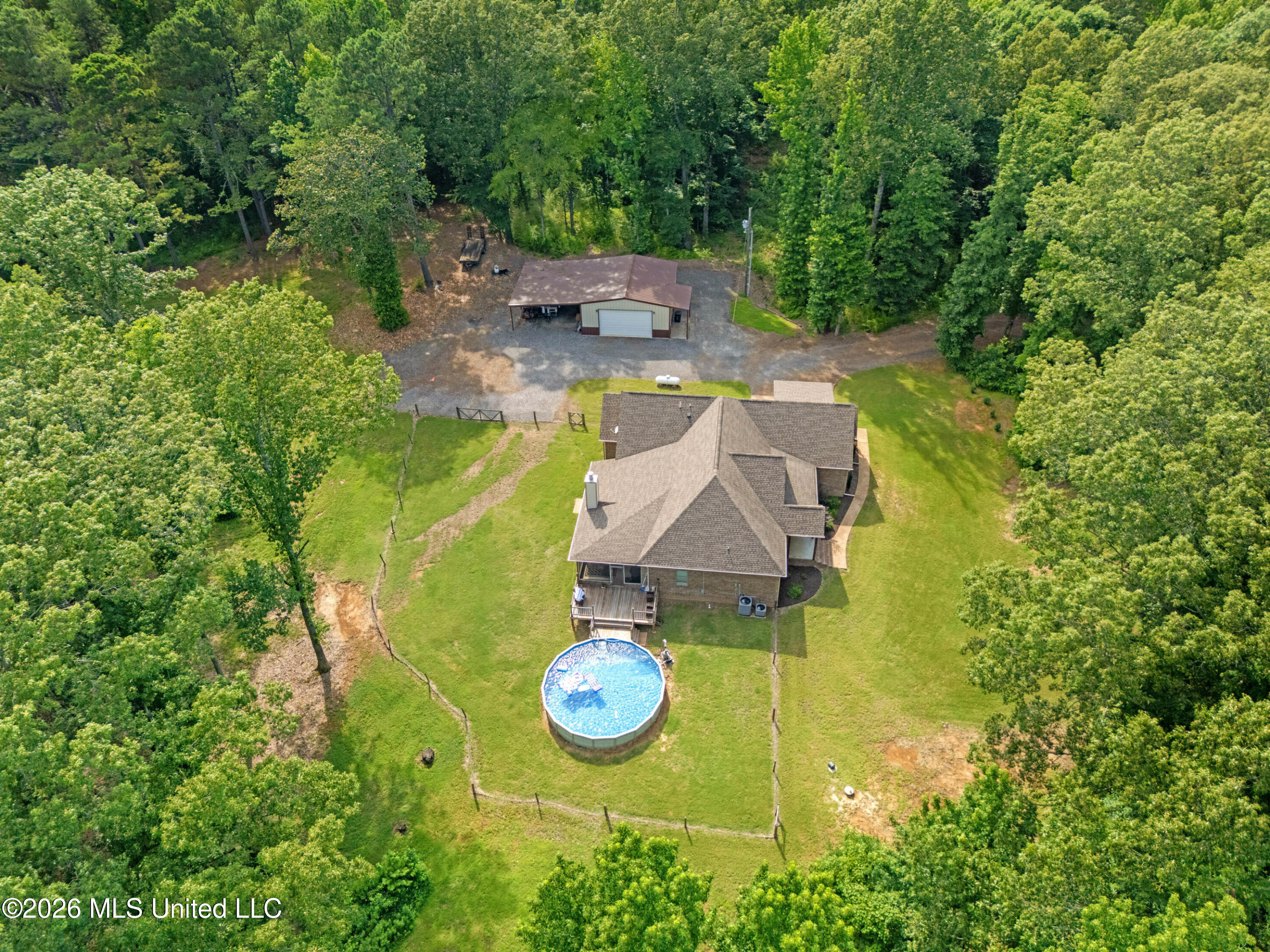 8301 Browns Ferry Road Property Photo 8