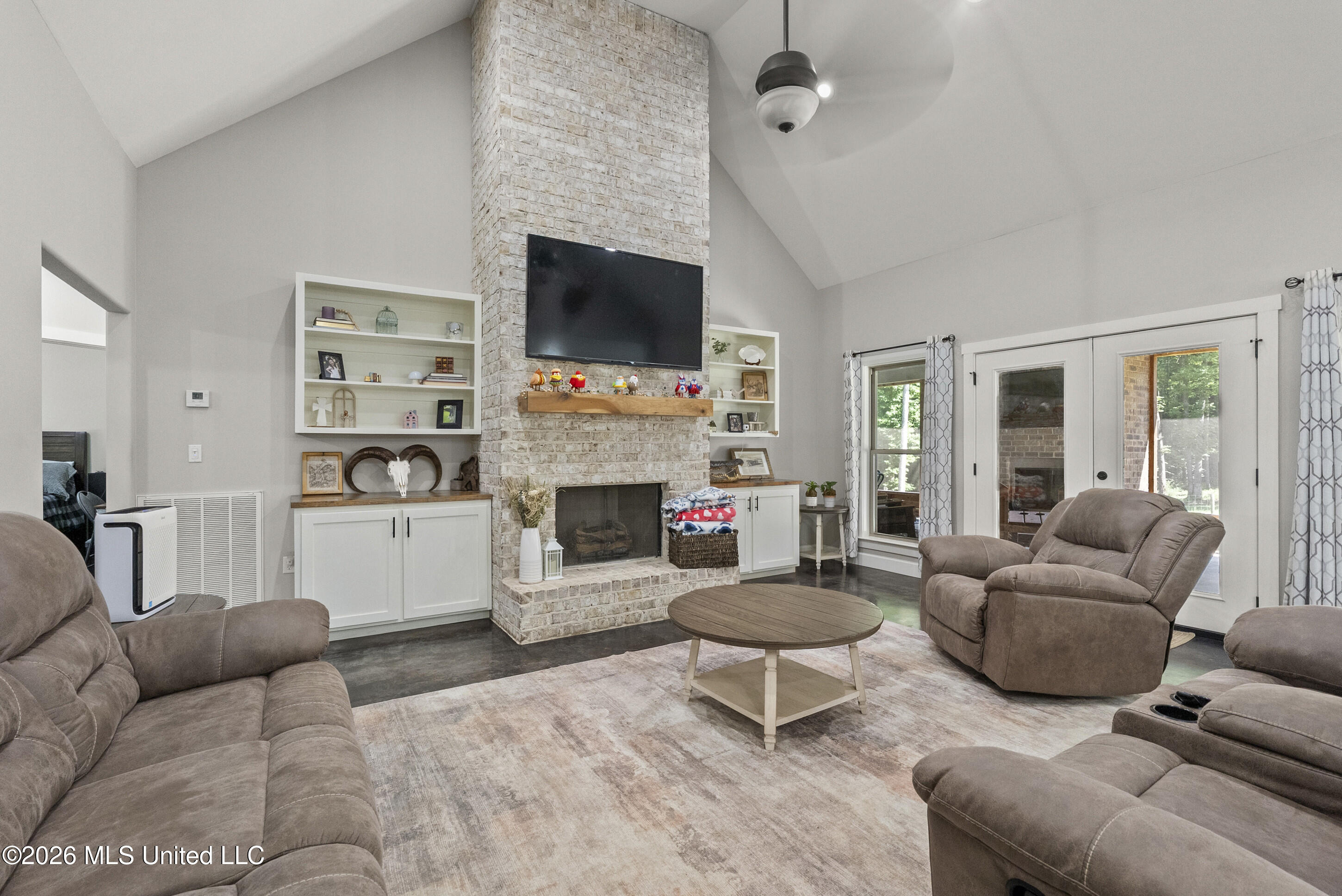 8301 Browns Ferry Road Property Photo 23