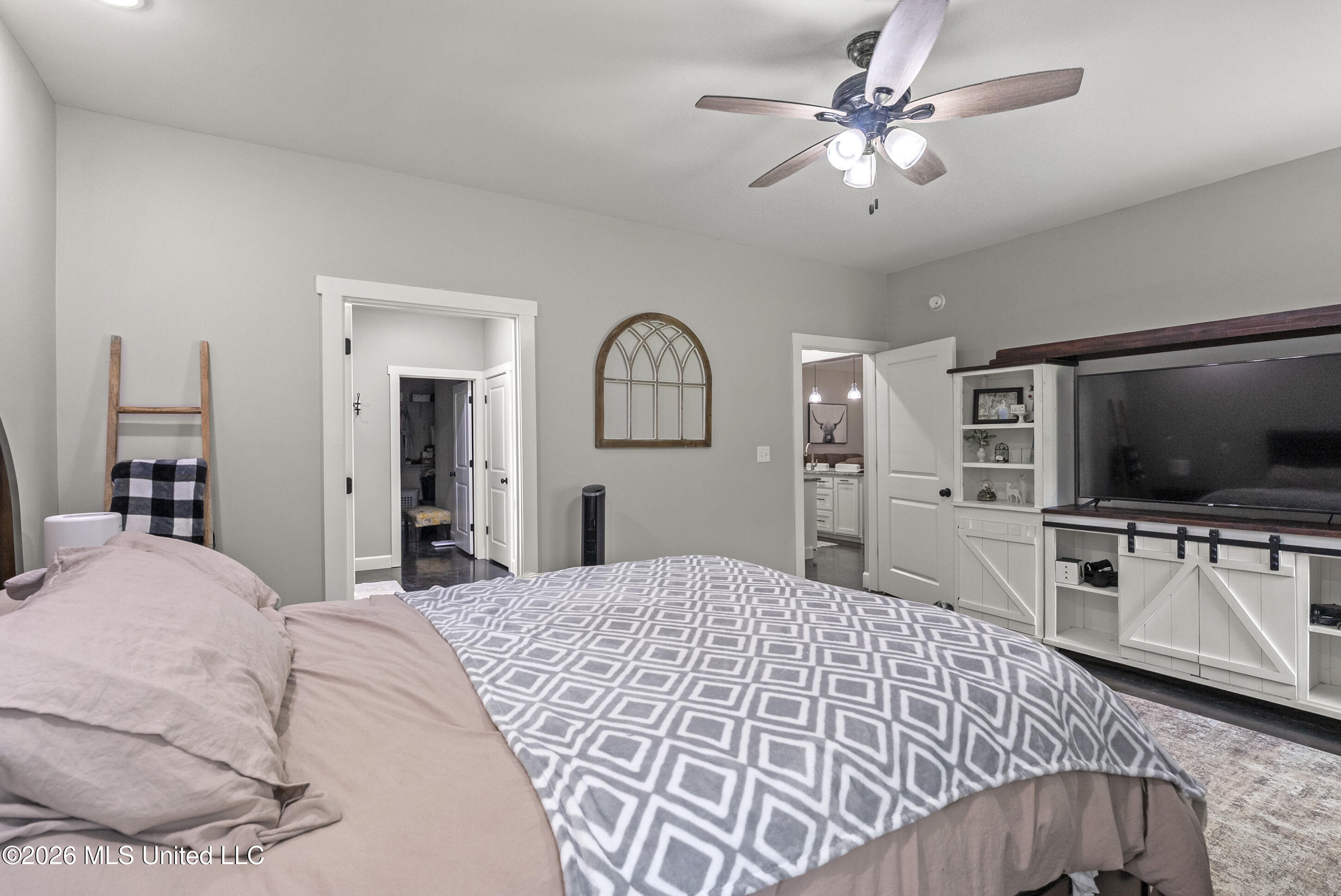 8301 Browns Ferry Road Property Photo 33
