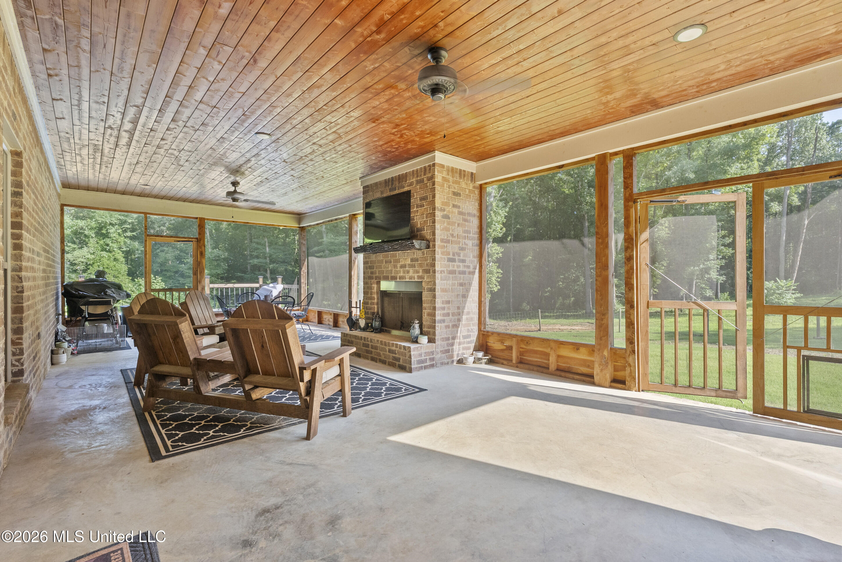 8301 Browns Ferry Road Property Photo 43