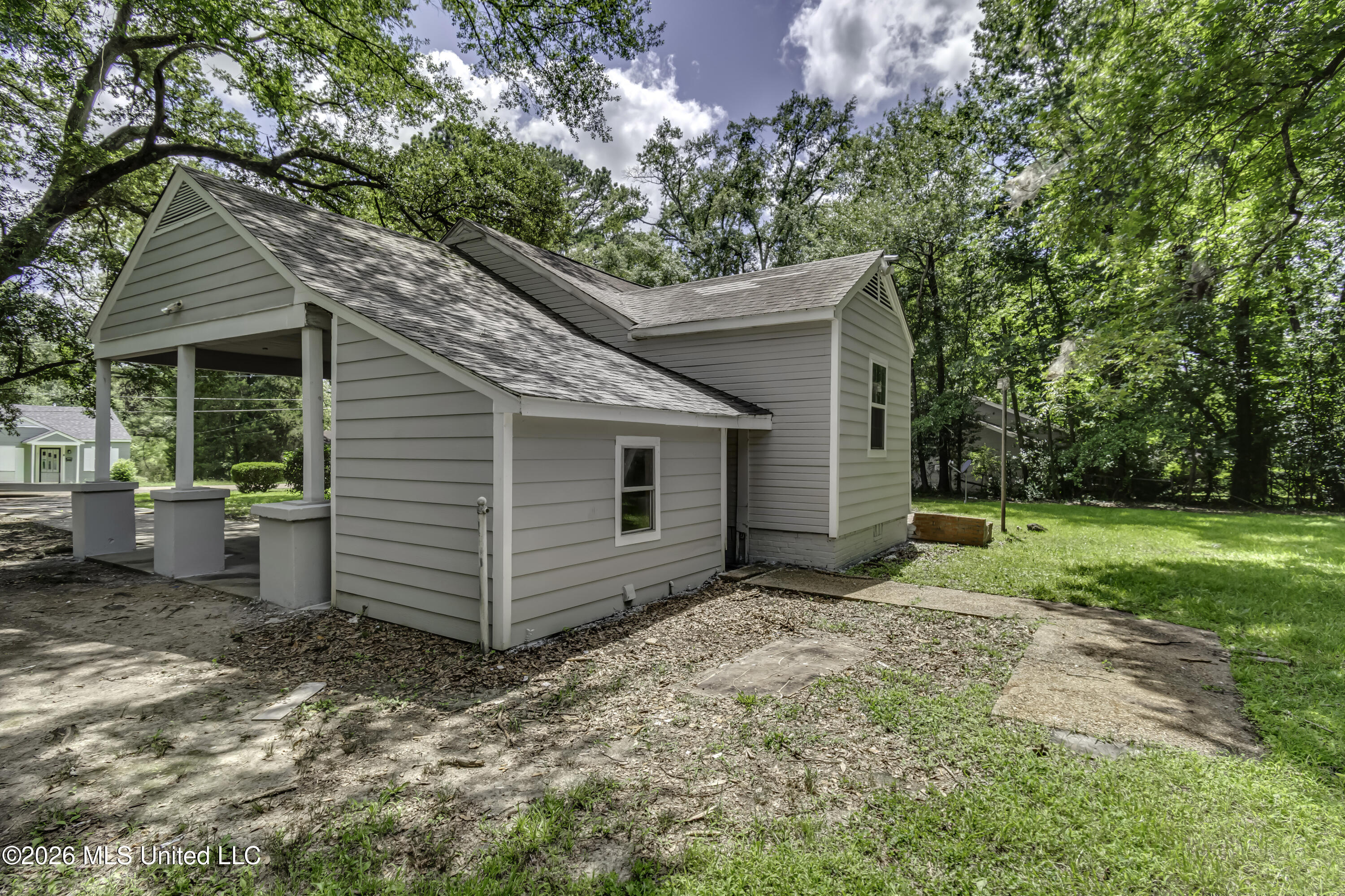 314 Hanging Moss Circle Property Photo 4