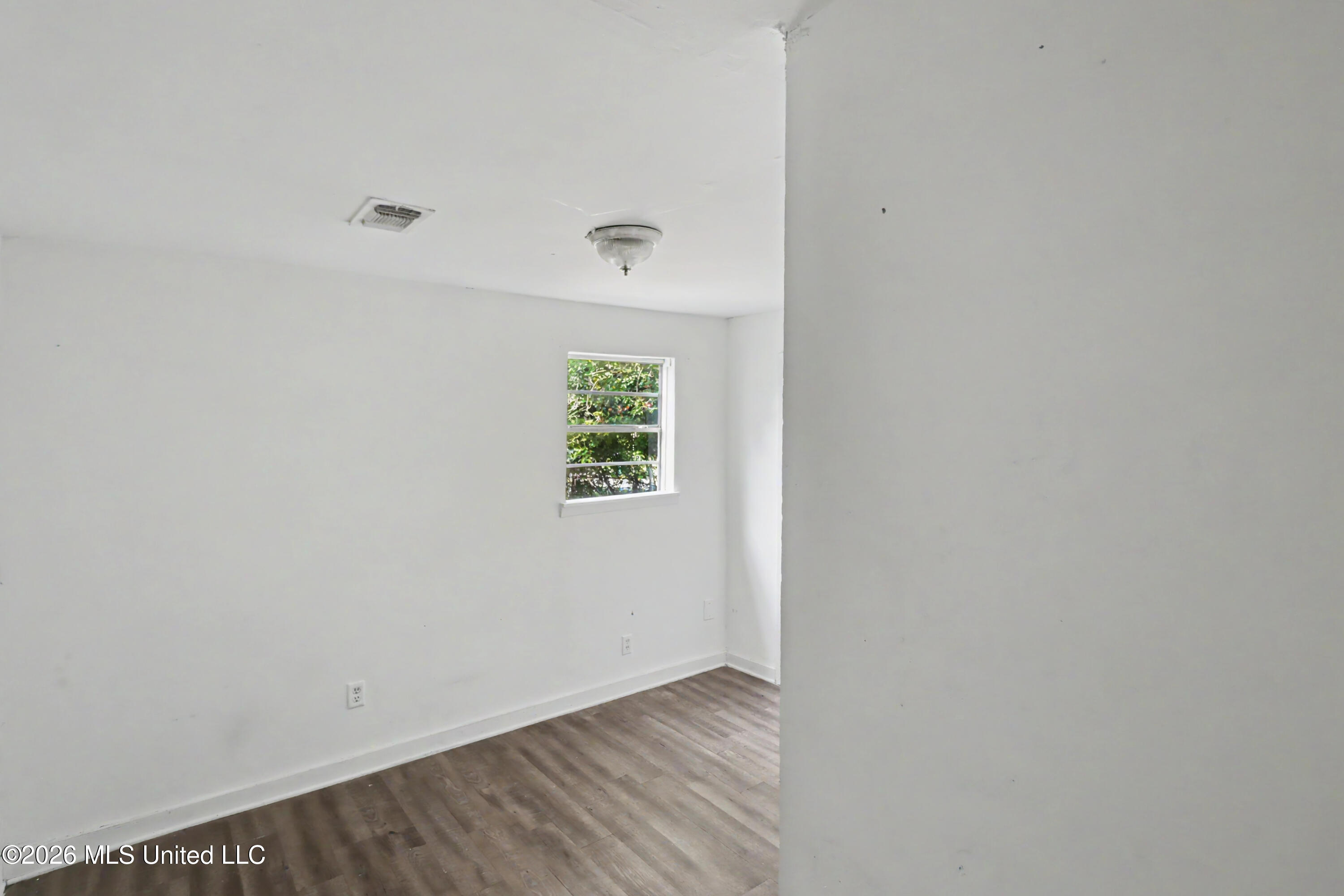 4809 30th Street Property Photo 9