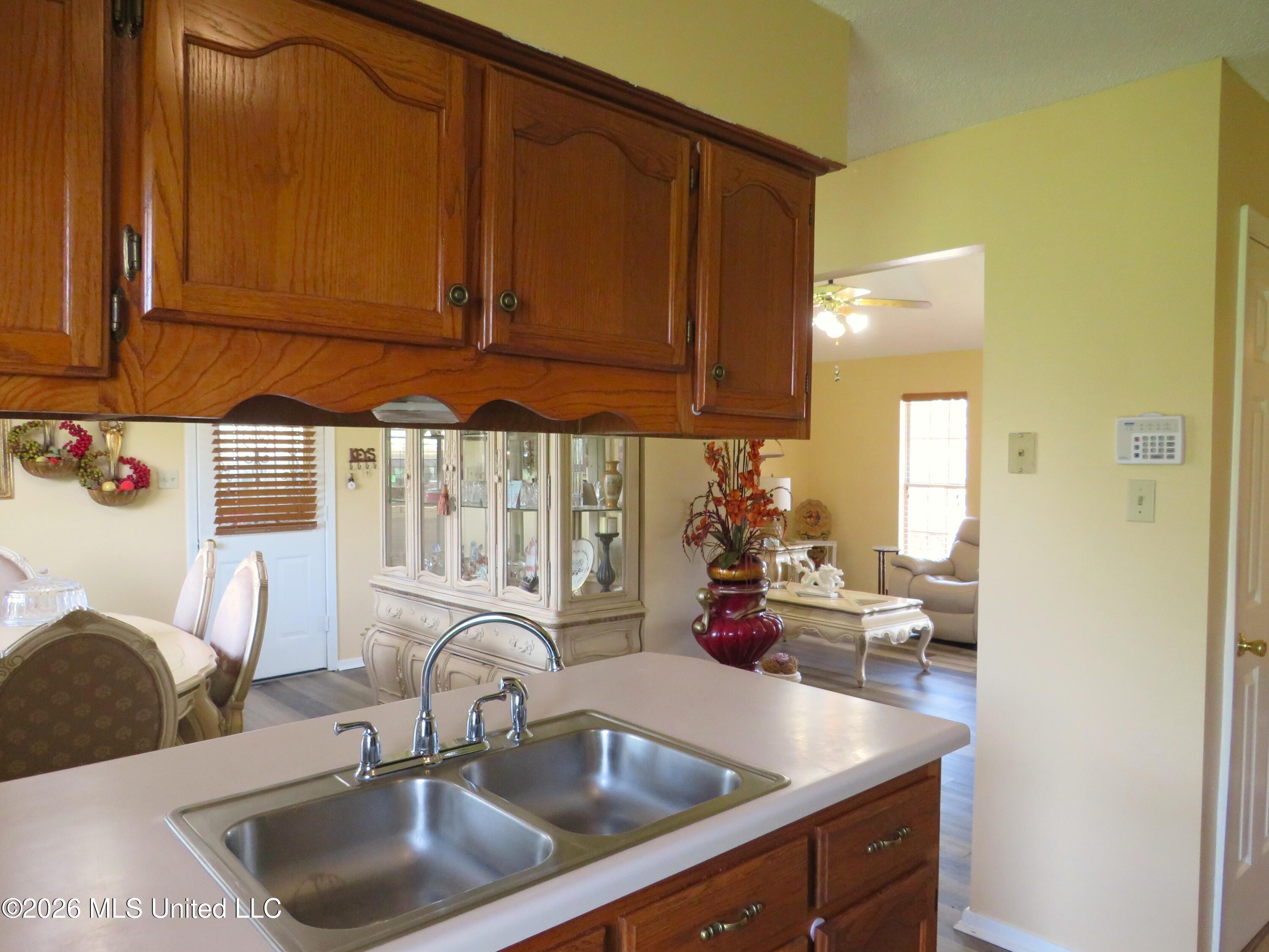 10372 Riggan Drive Property Photo 12