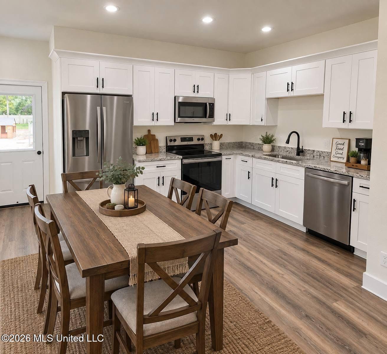 1027 Neal Road Property Photo 3
