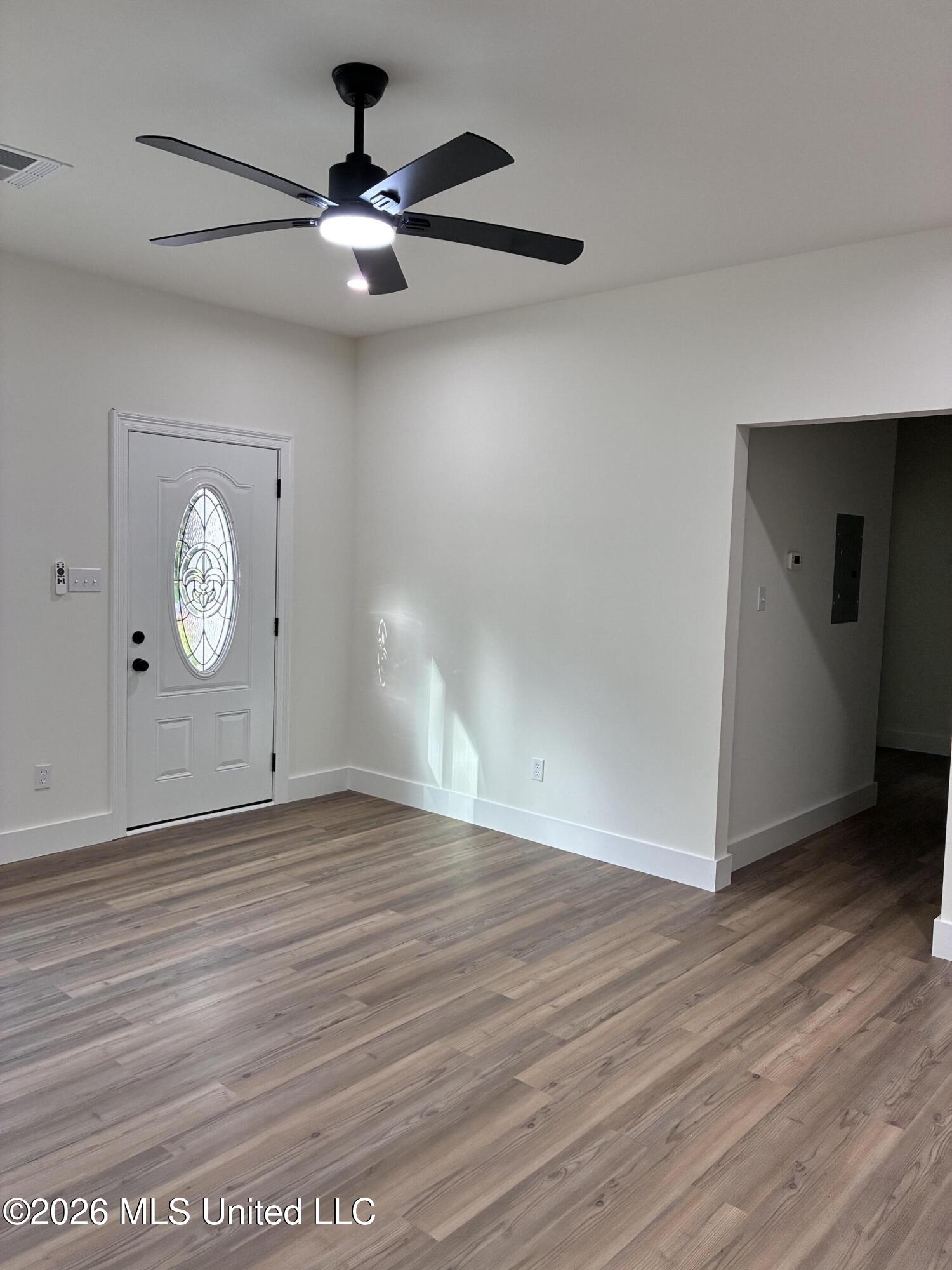 1027 Neal Road Property Photo 6