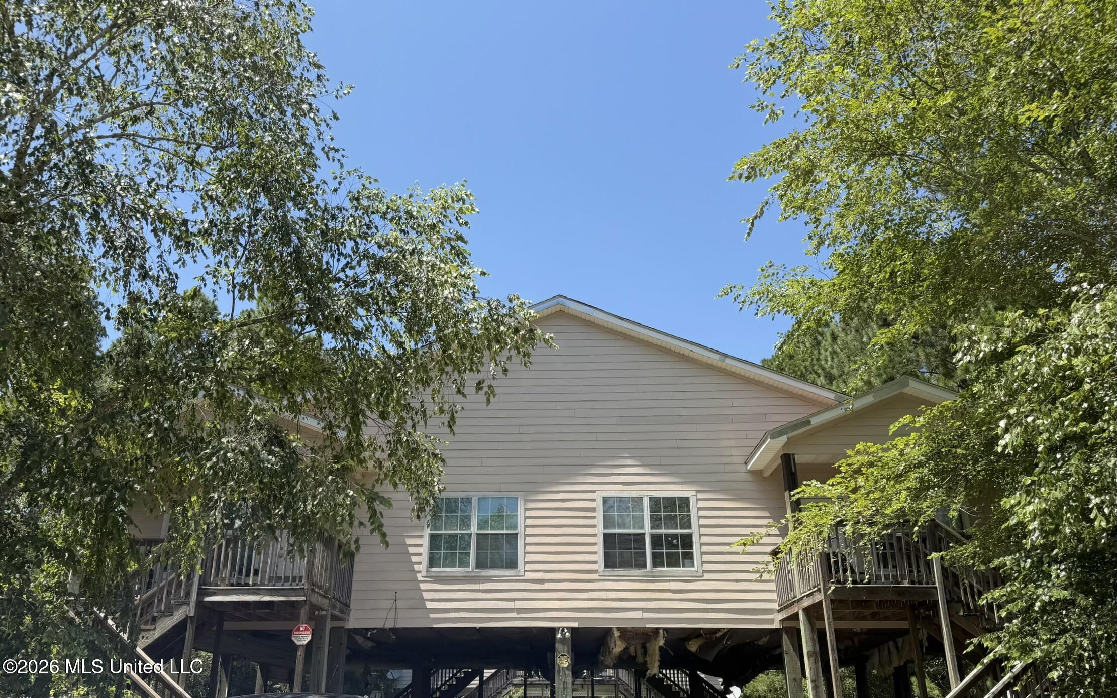 6118/6122 W Oktibbeha Street Property Photo 1
