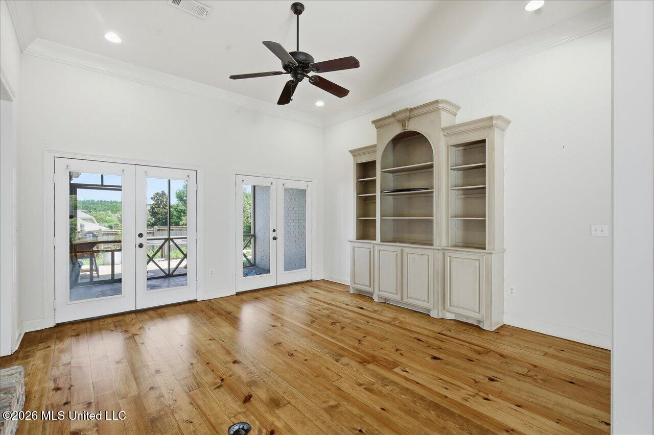 108 Leppingwell Drive Property Photo 10