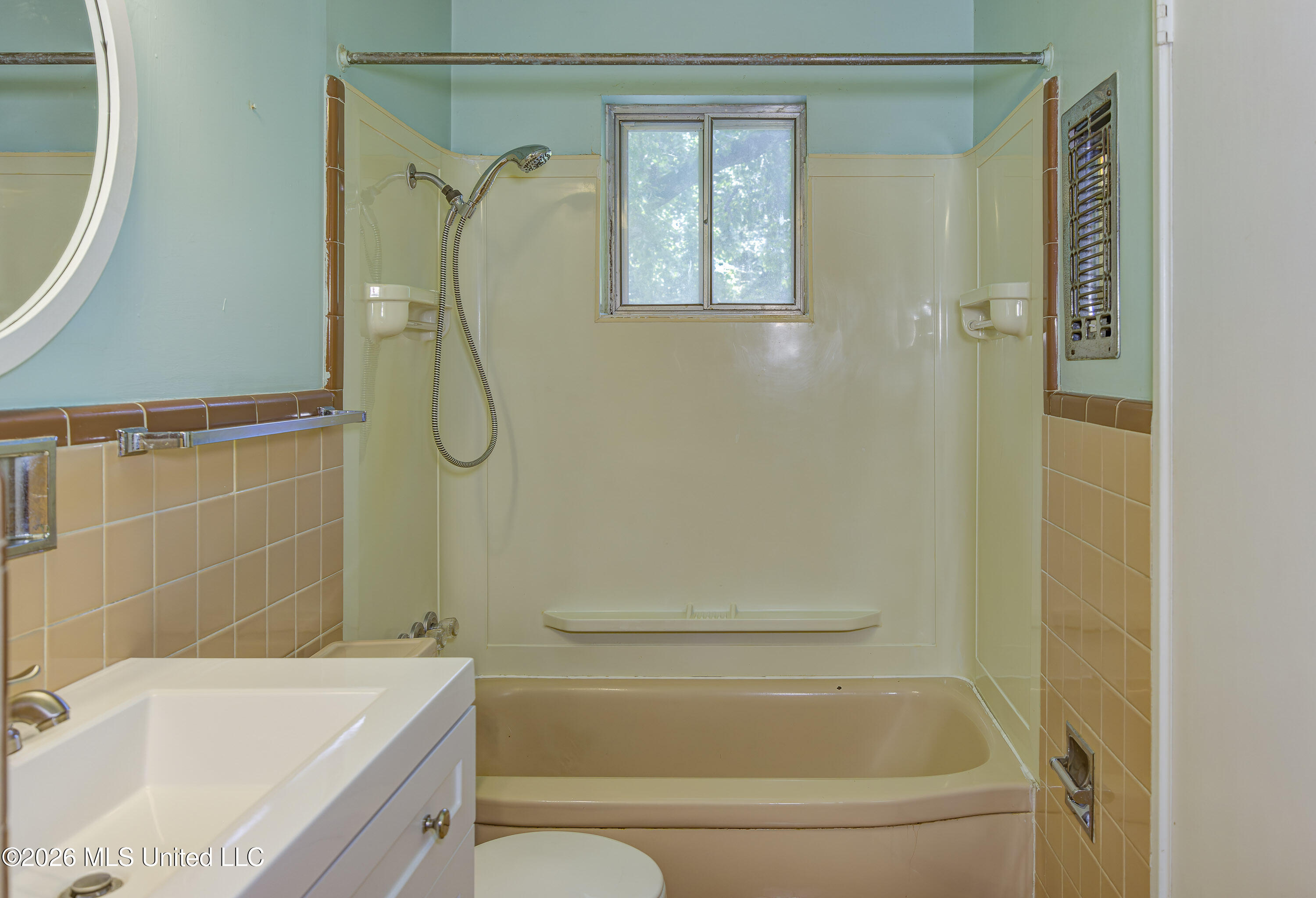 110 Hillside Circle Property Photo 14