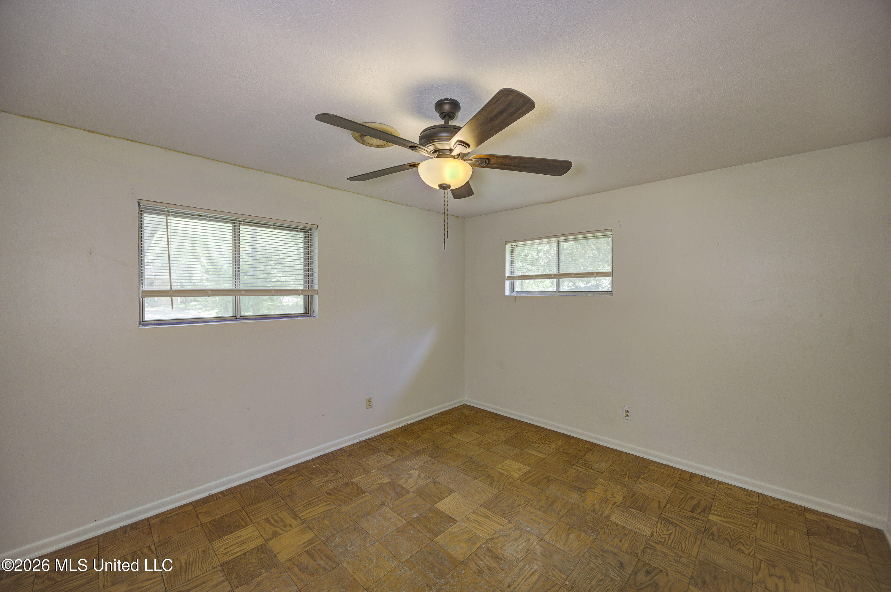 110 Hillside Circle Property Photo 16