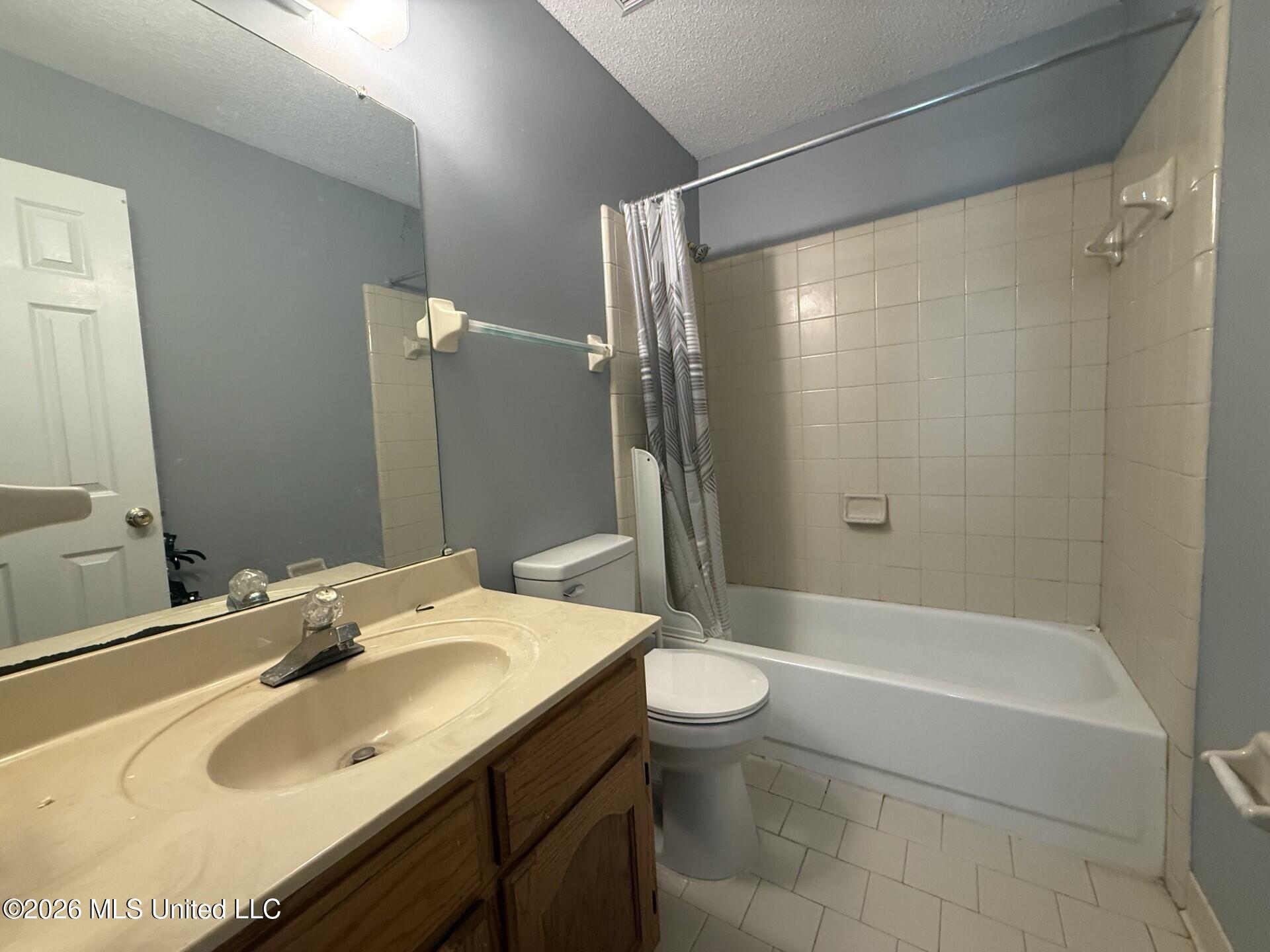 7090 Greenbriar Drive Property Photo 20