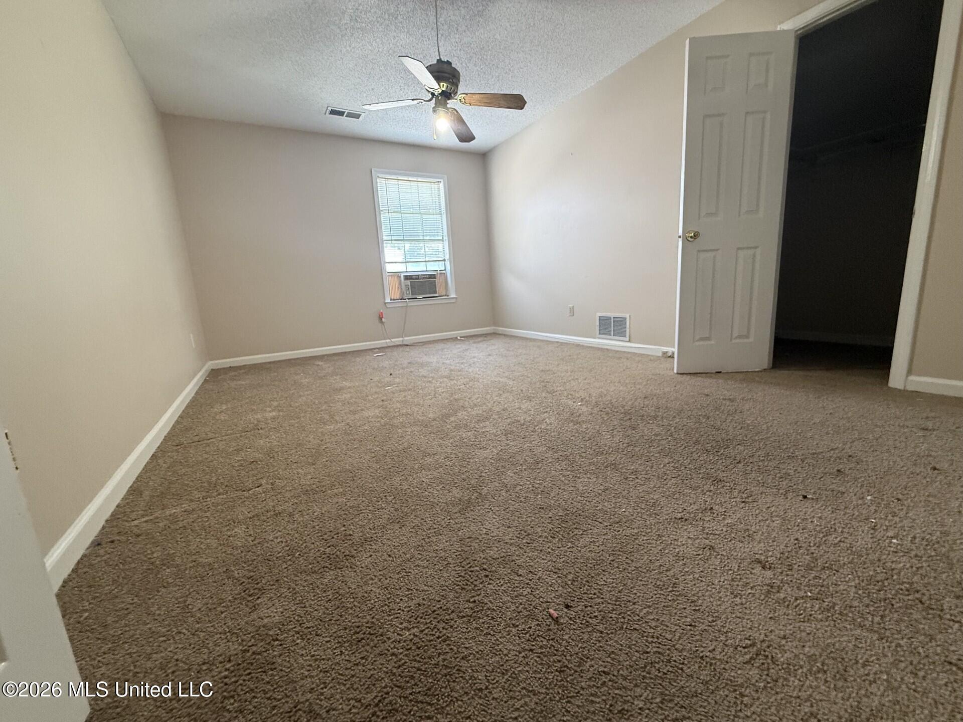 7090 Greenbriar Drive Property Photo 21