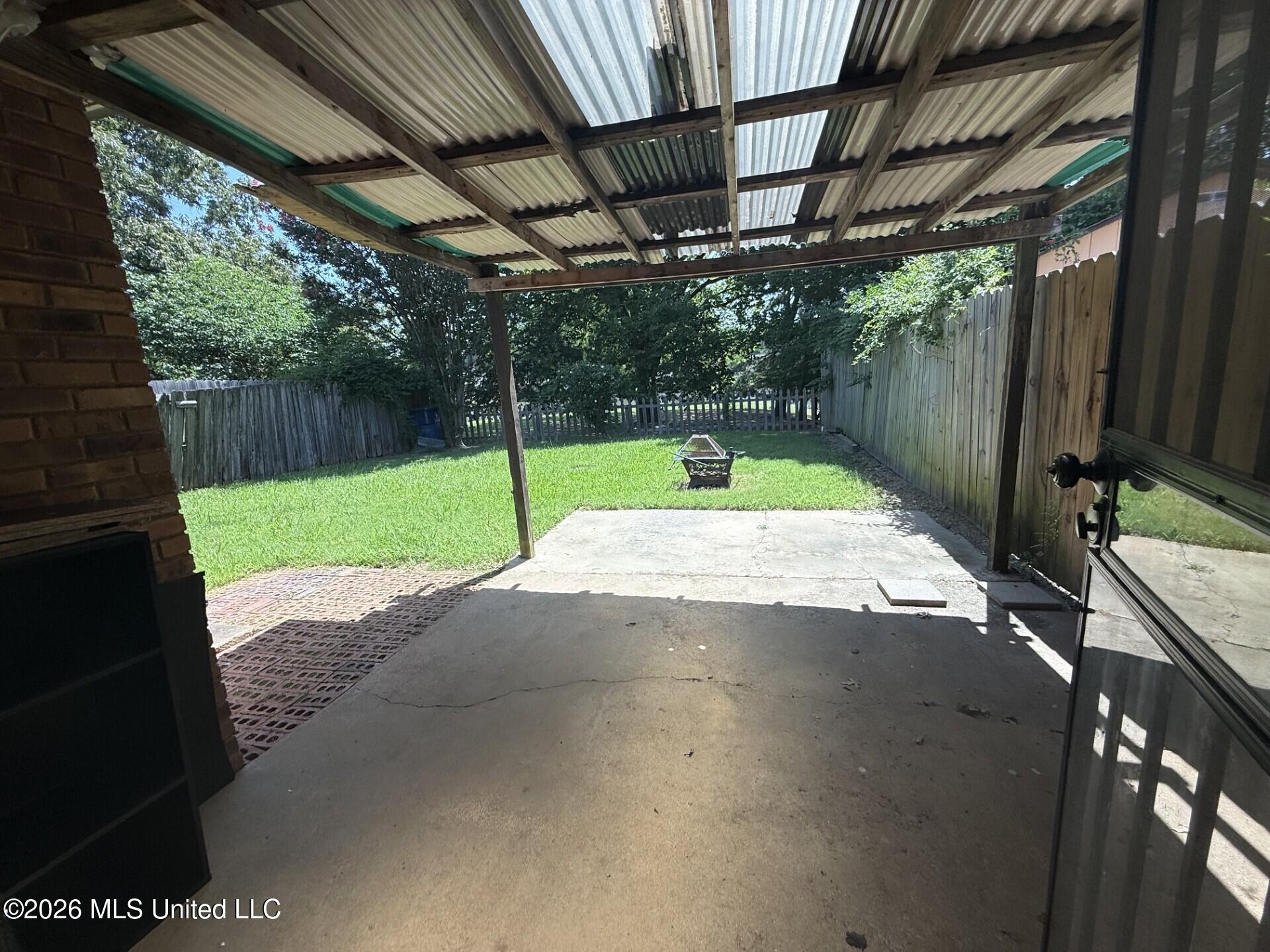 7090 Greenbriar Drive Property Photo 23